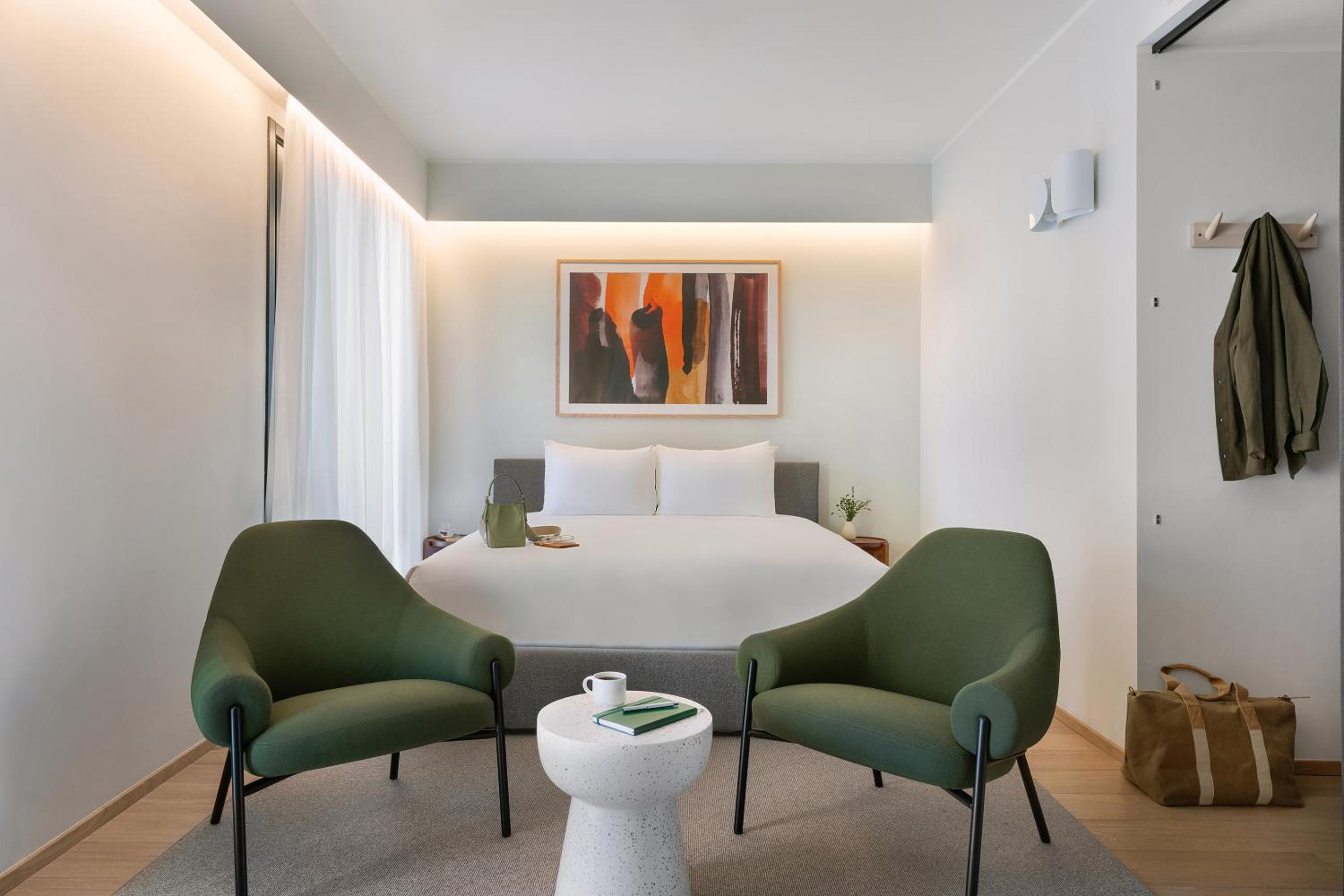 Studio Apartment