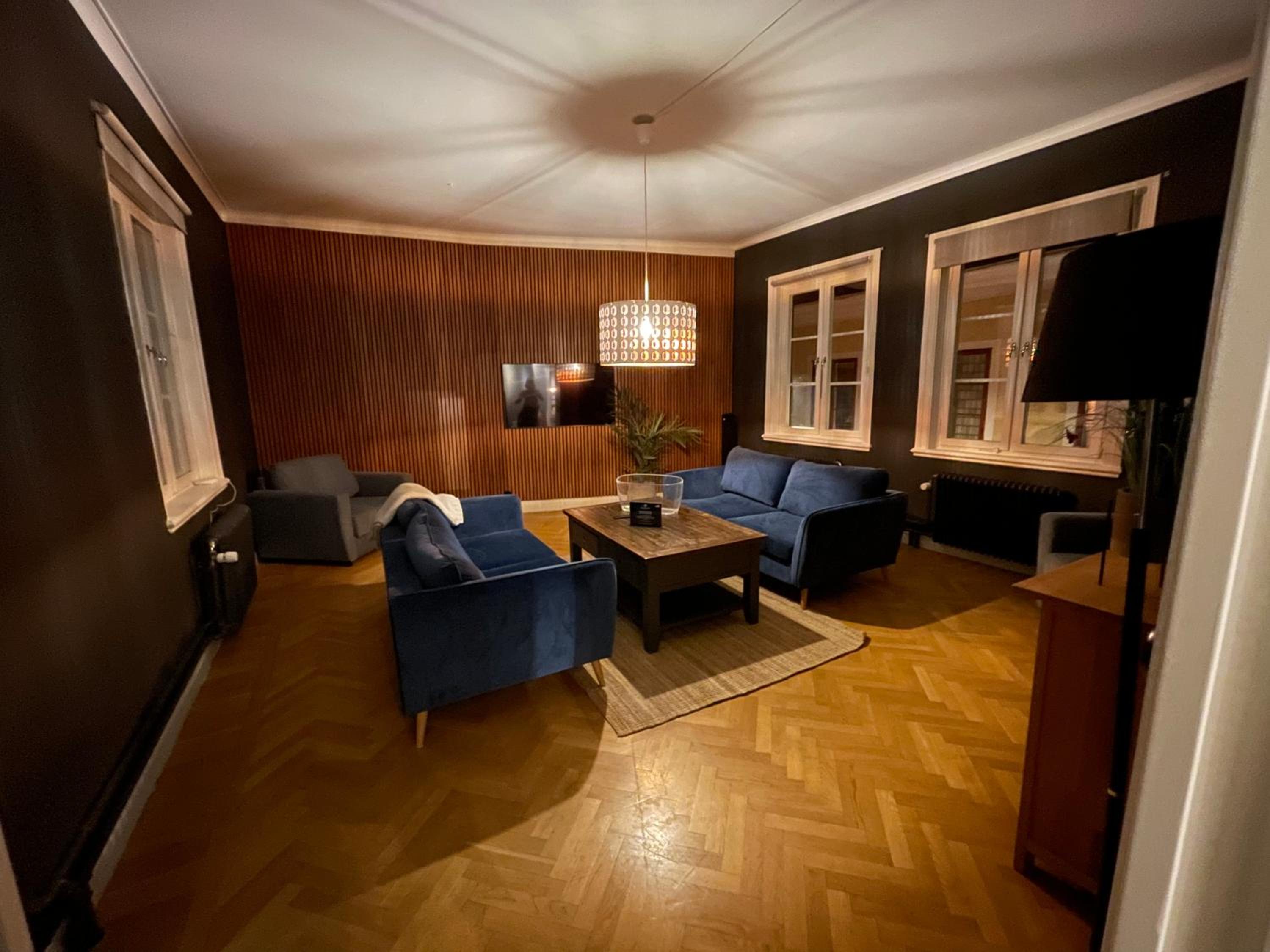 Three-Bedroom Deluxe Apartment photo 2