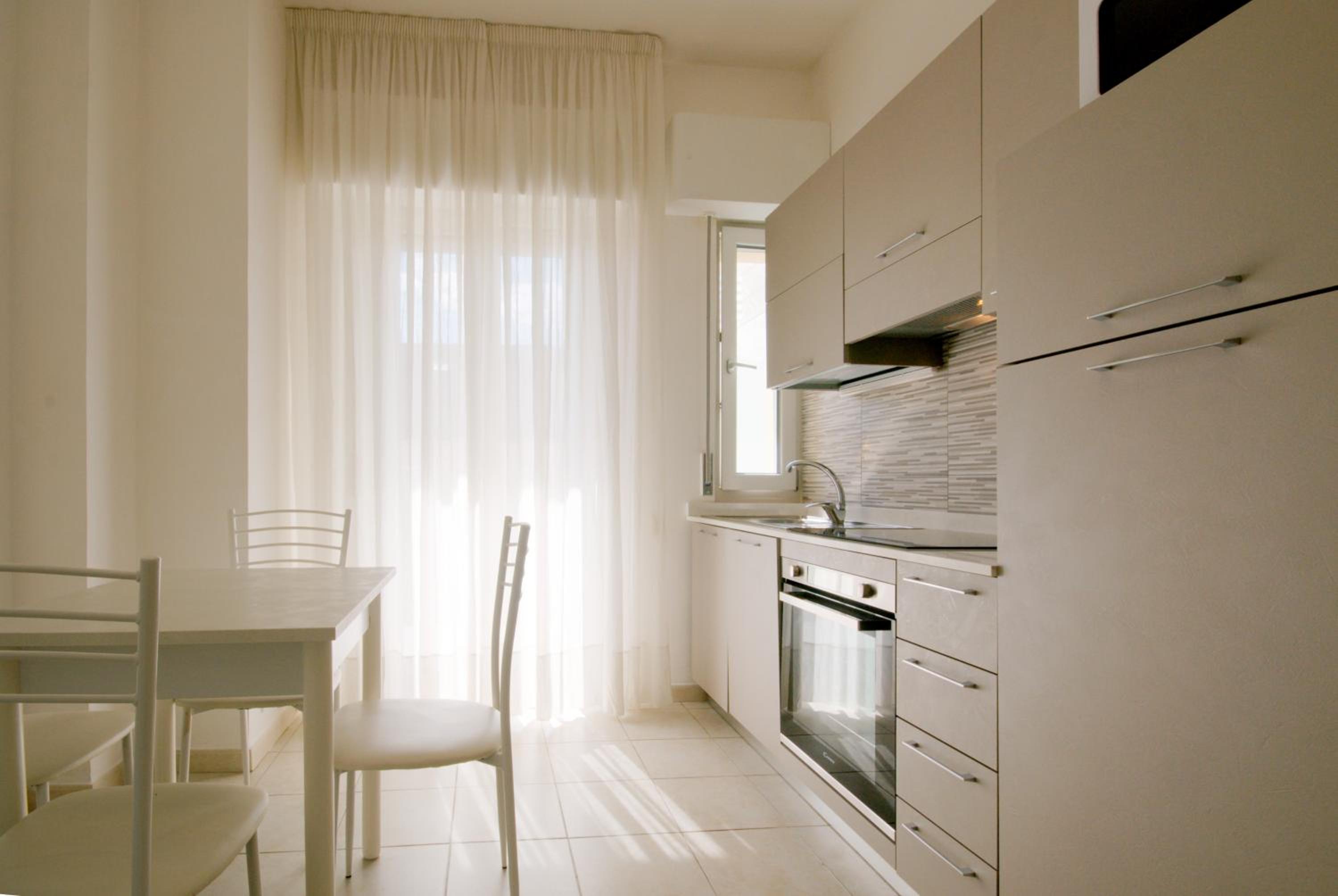 One-Bedroom Apartment photo 3