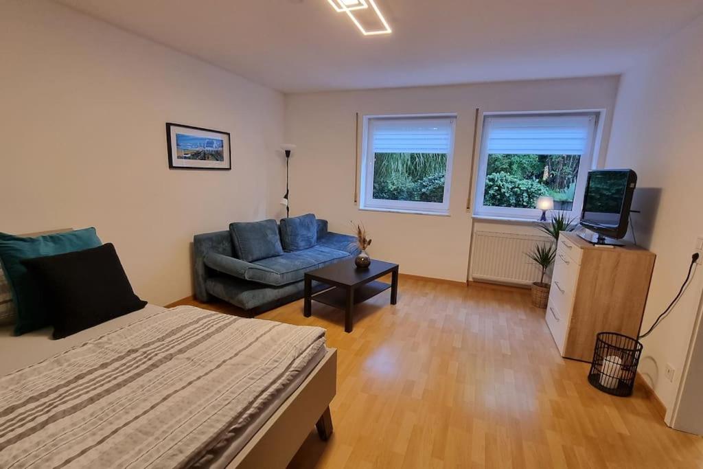 One-Bedroom Apartment photo 1