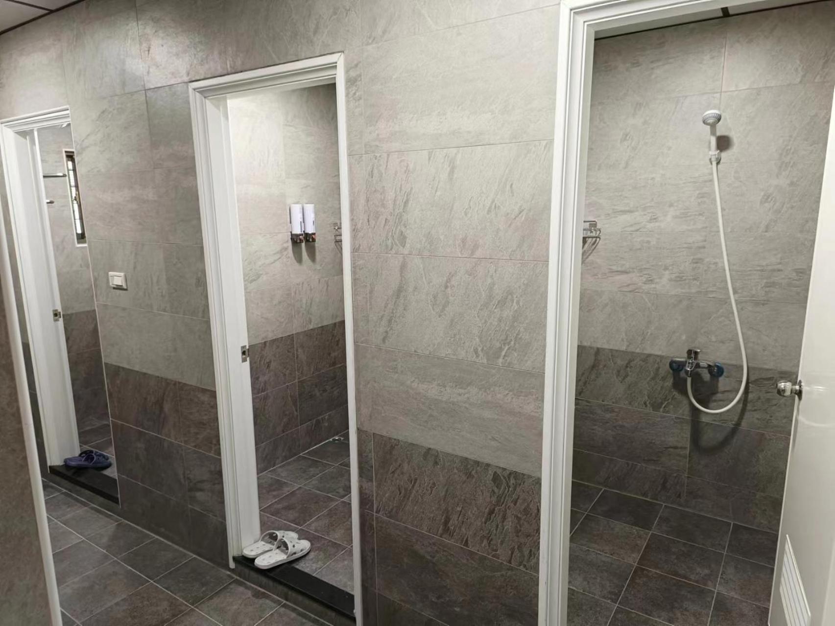 Standard Double Room with Shared Bathroom photo 2
