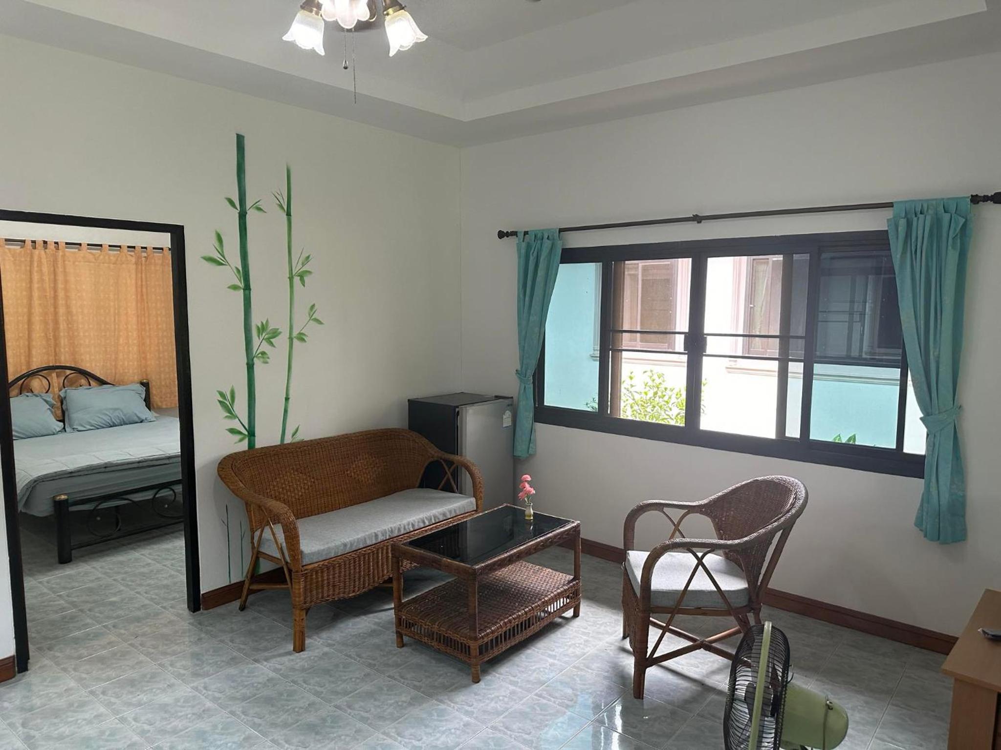 One-Bedroom House photo 1