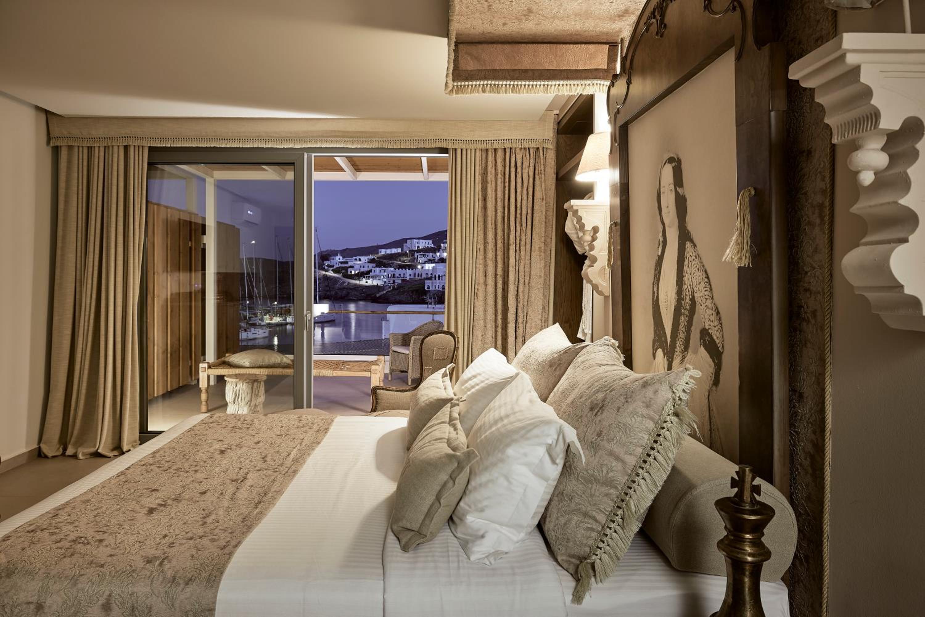 Signature Suite with Sea View & Hot-Tub photo 3