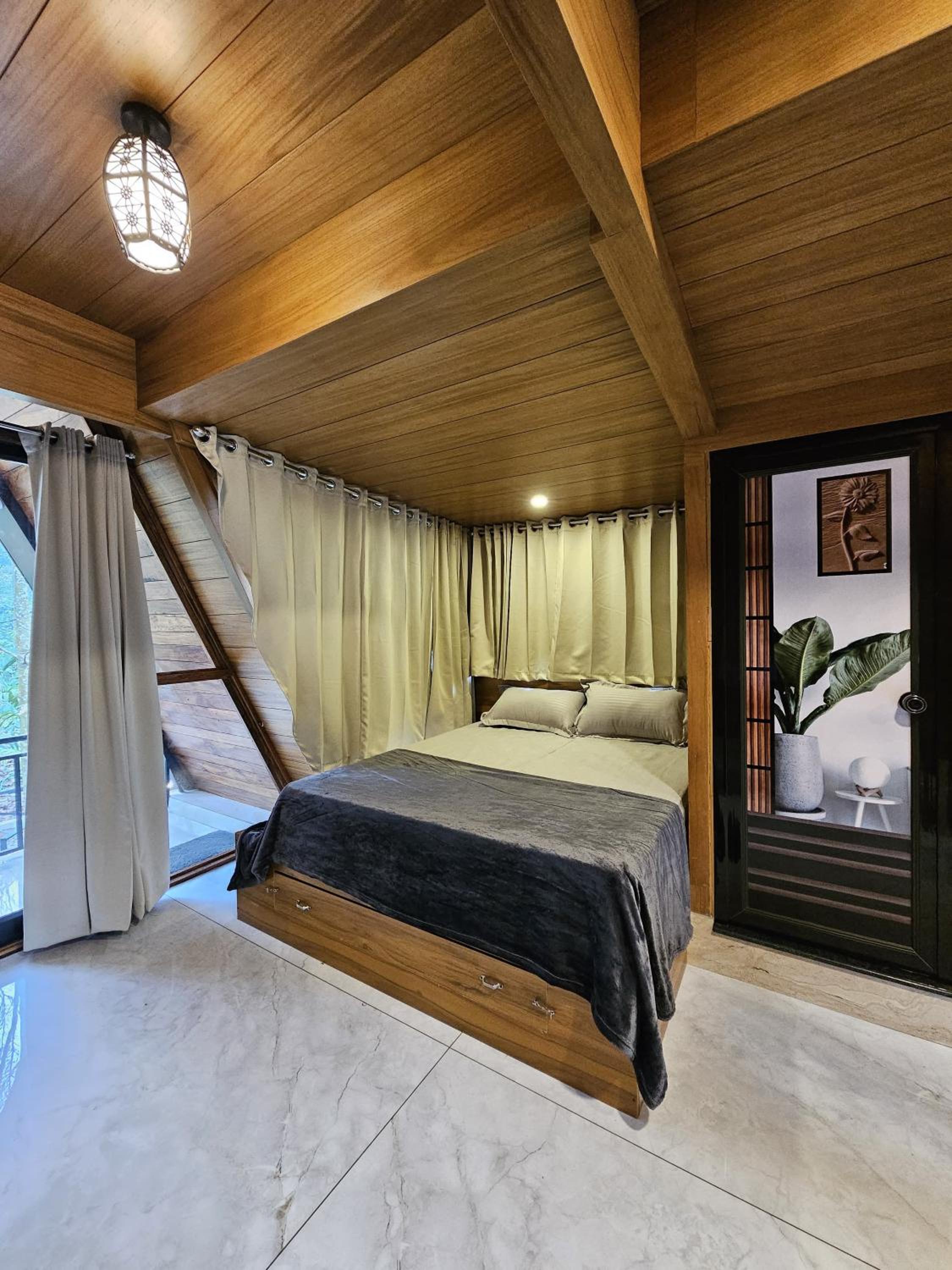 Two-Bedroom House photo 3