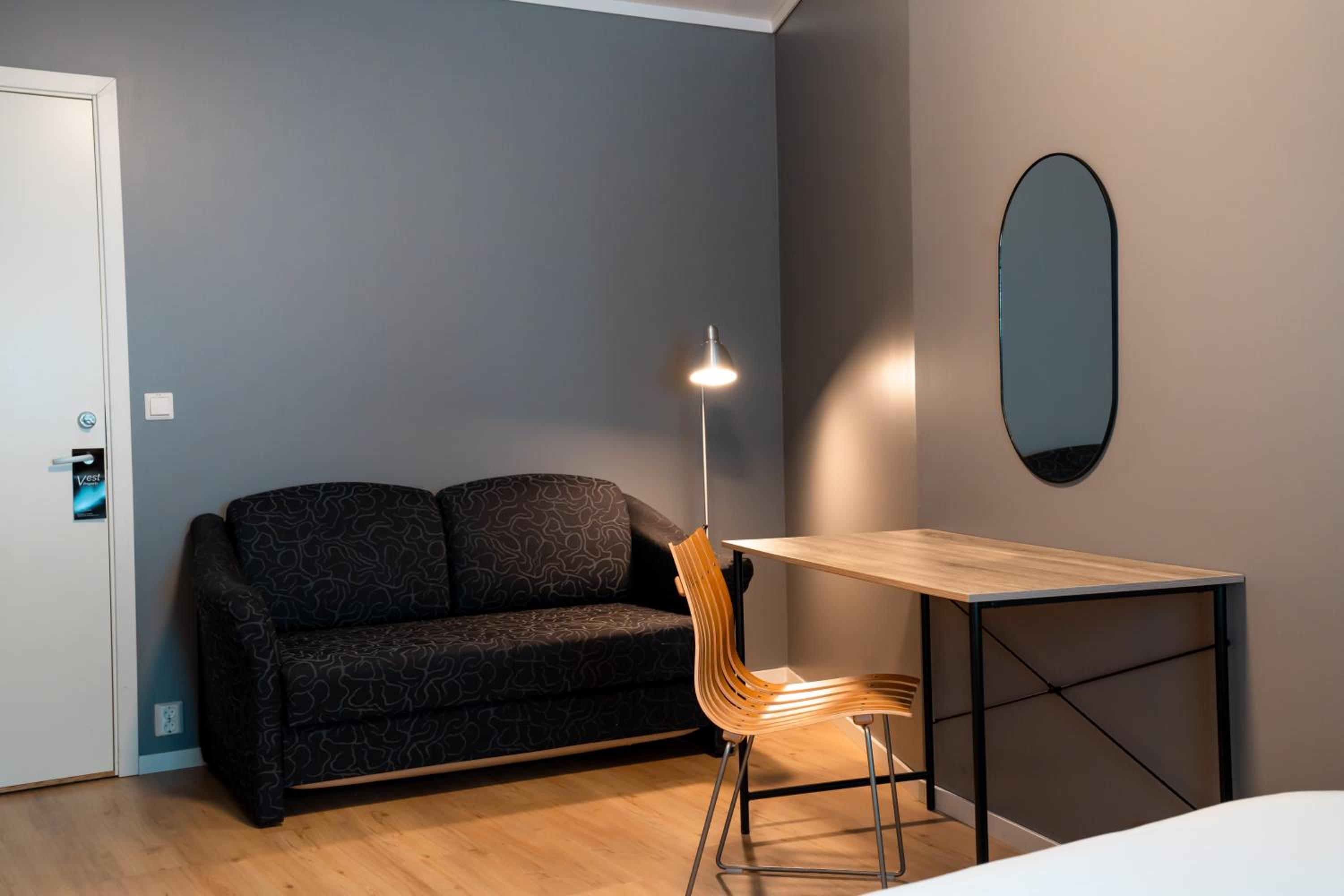 Single Room with Shared Bathroom
