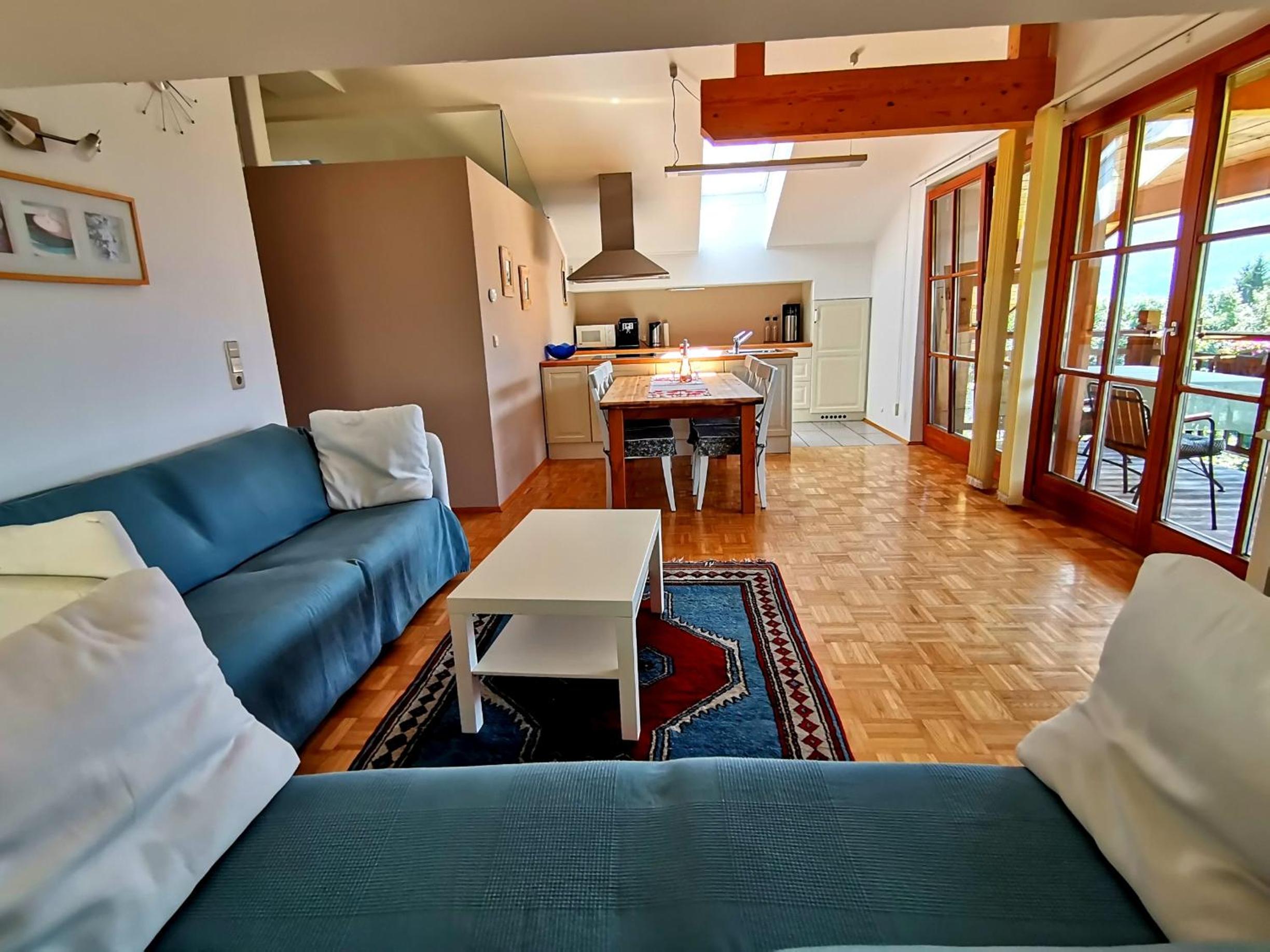 Comfort Three-Bedroom Apartment photo 1