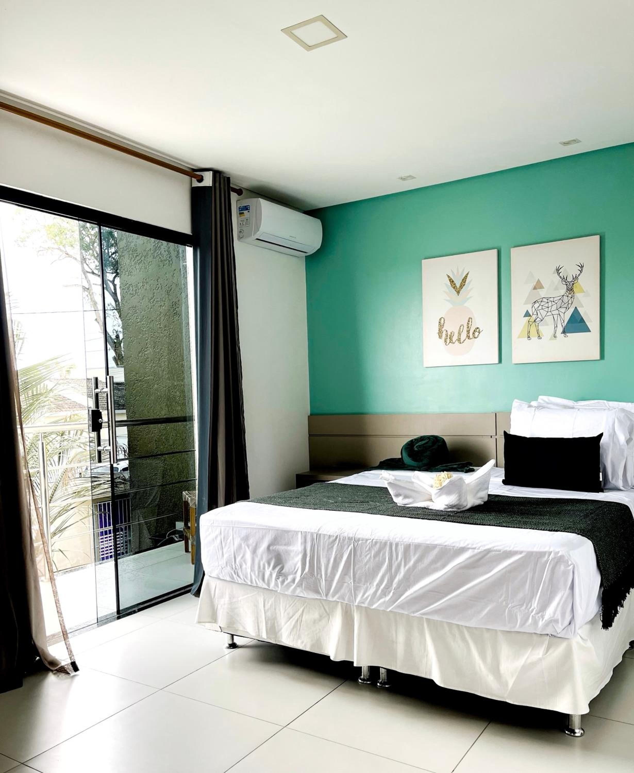 Queen Room With Pool View photo 1