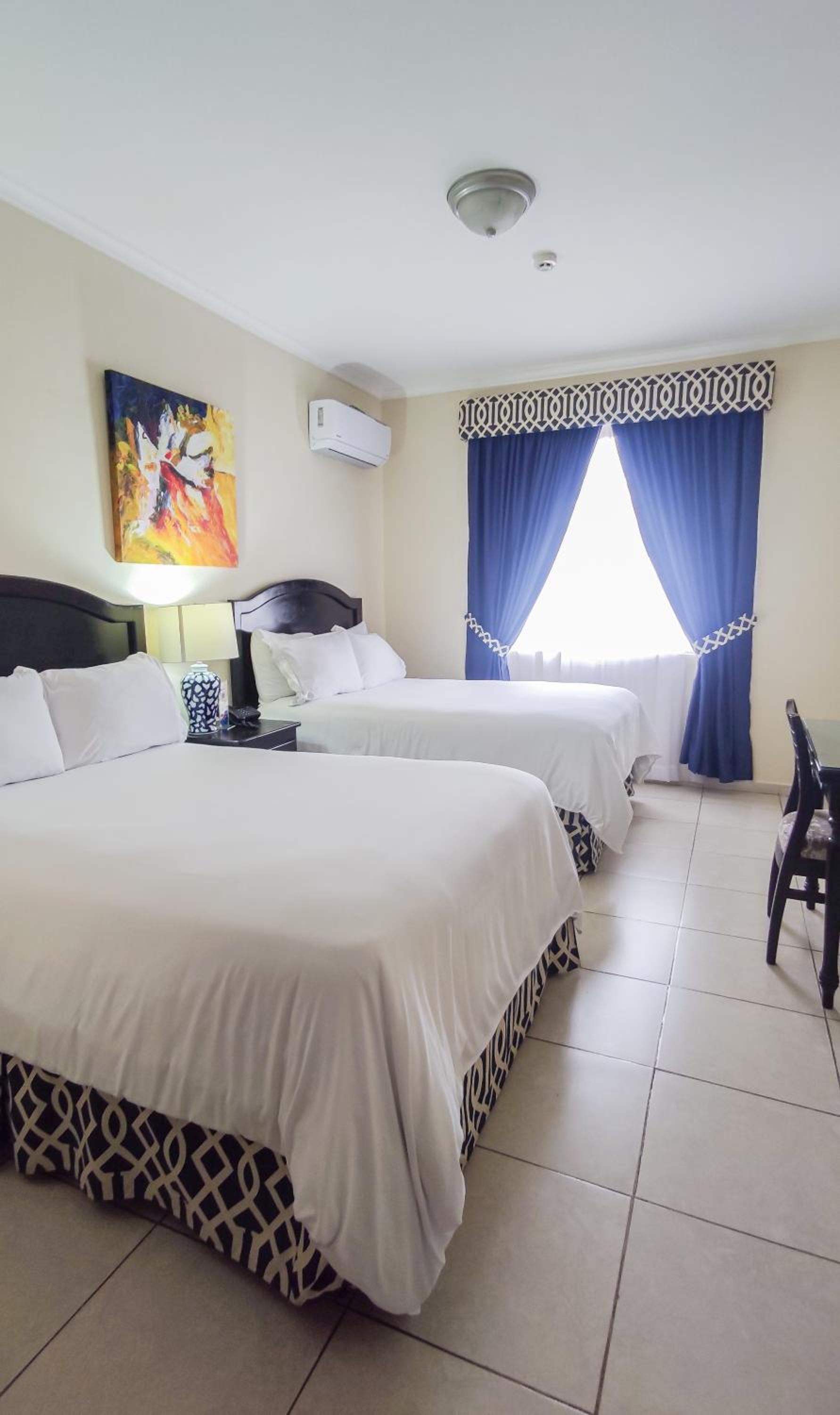 Deluxe Double Room with Two Double Beds photo 1