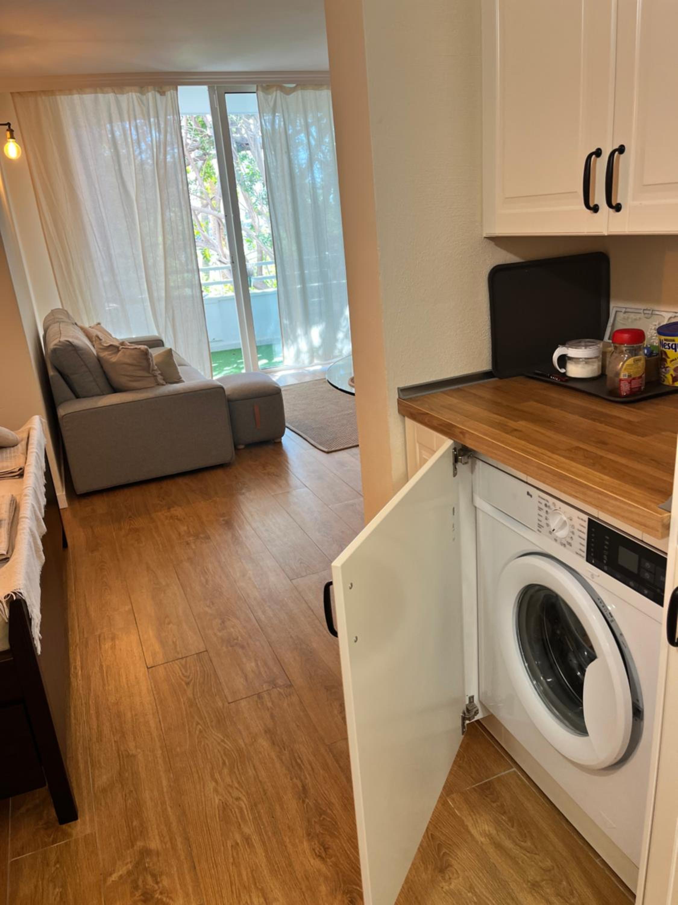 One-Bedroom Apartment photo 2