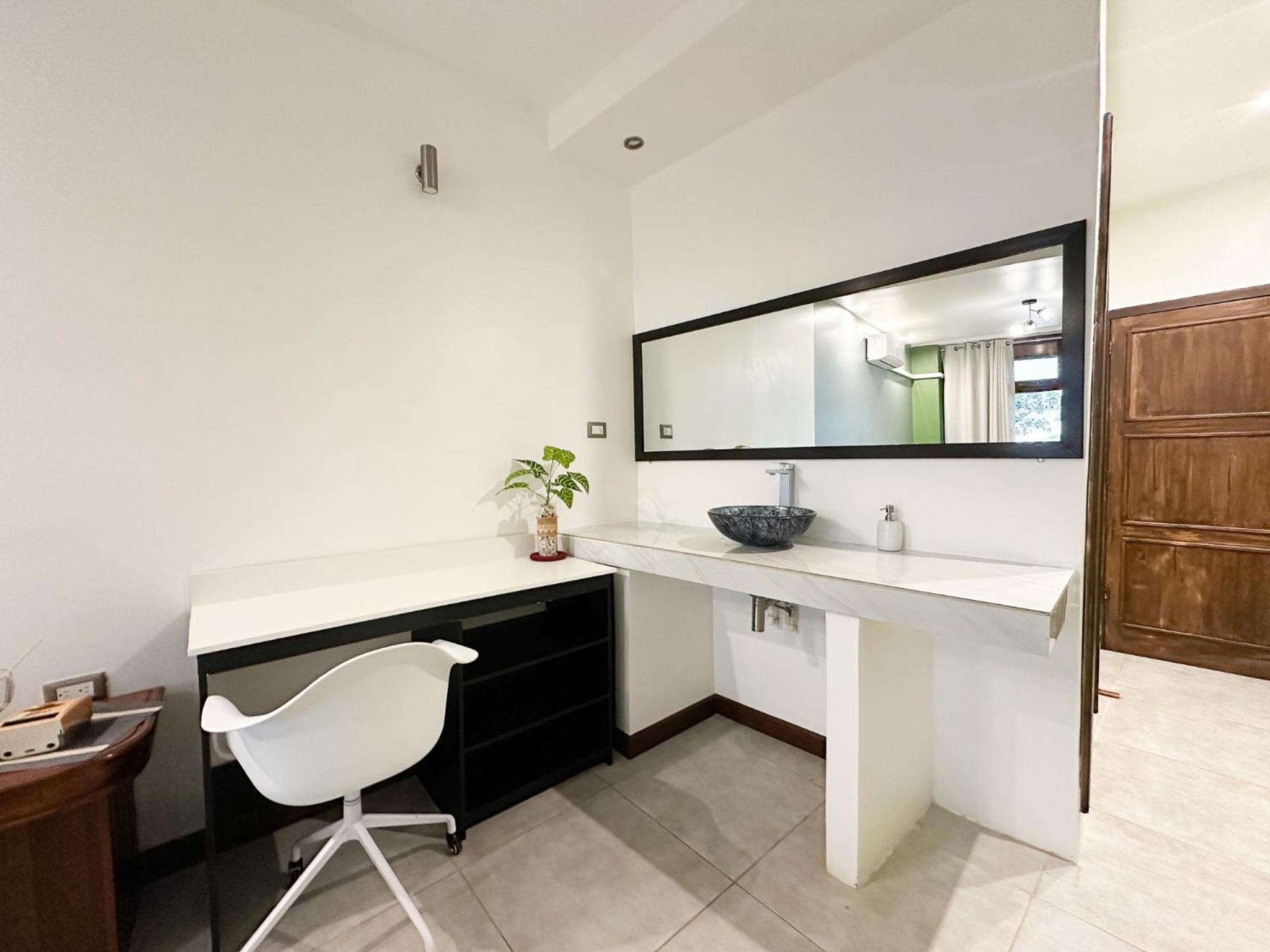 Triple Room with Lake View photo 3