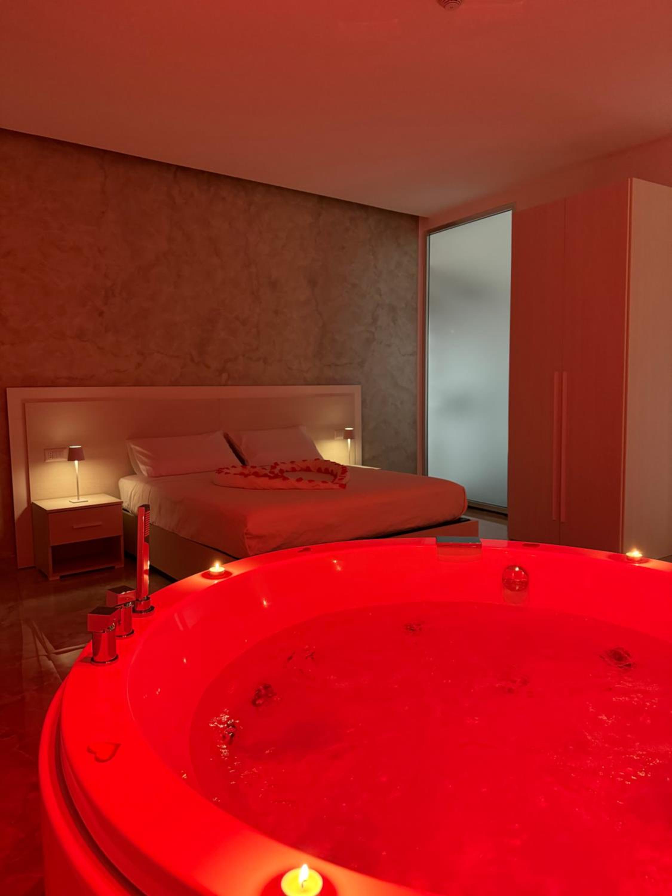 King Room with Spa Bath photo 2