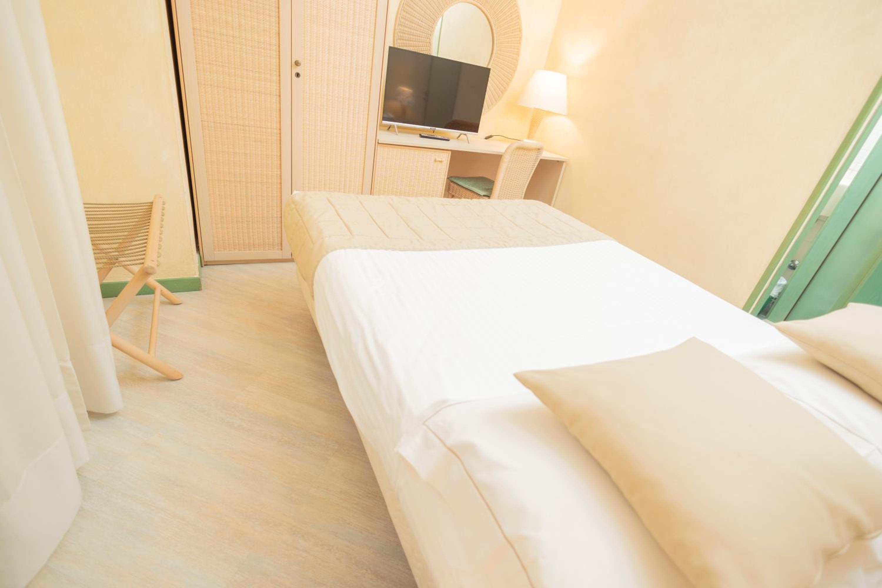 Small Double Room photo 3