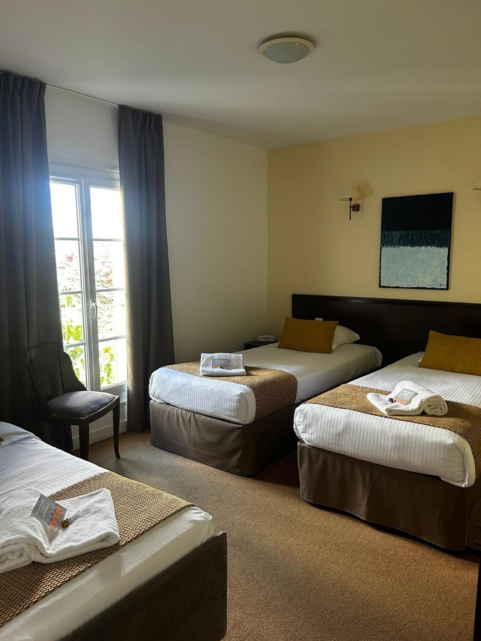 Family Suite (4 Adults)