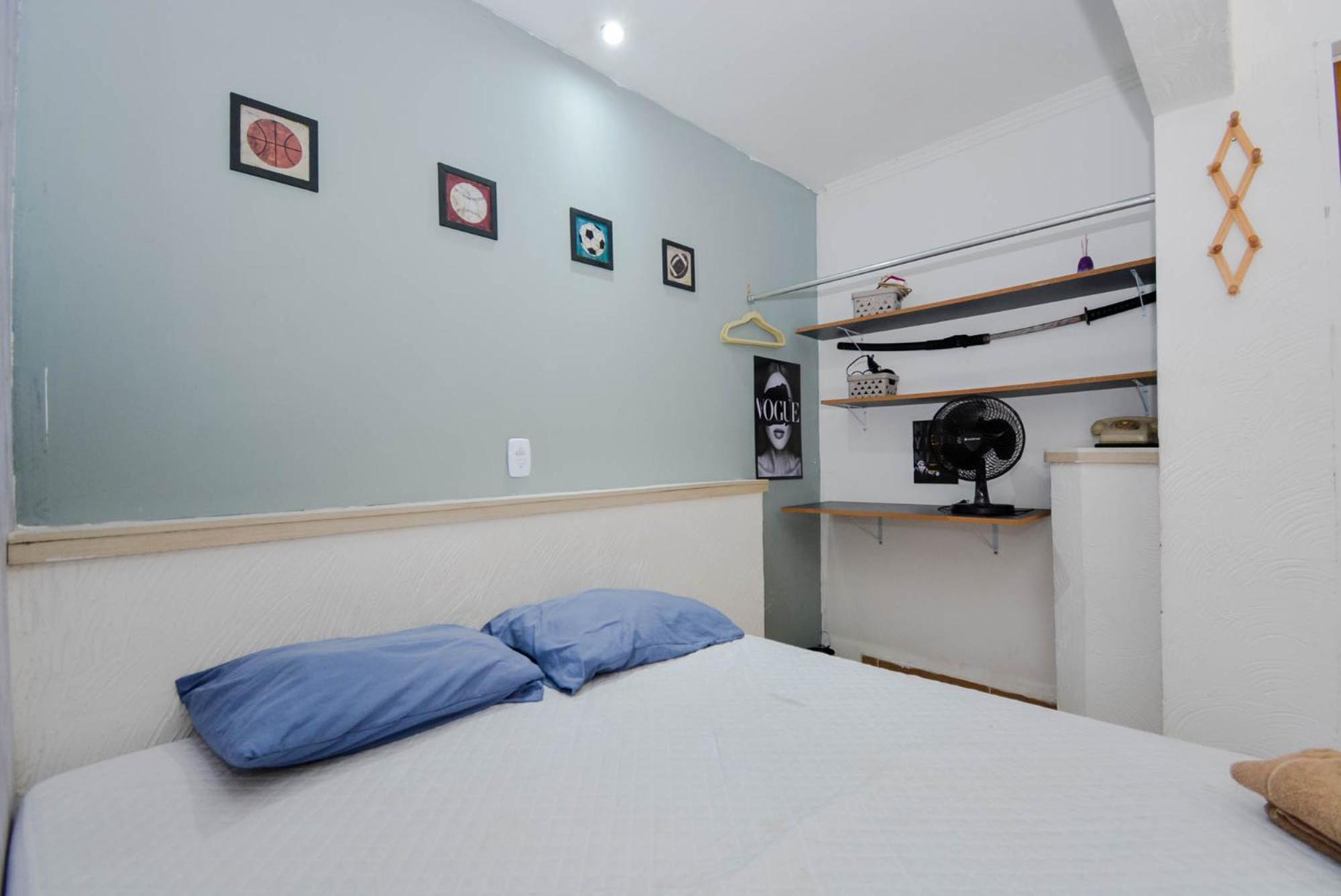 One-Bedroom Apartment photo 1