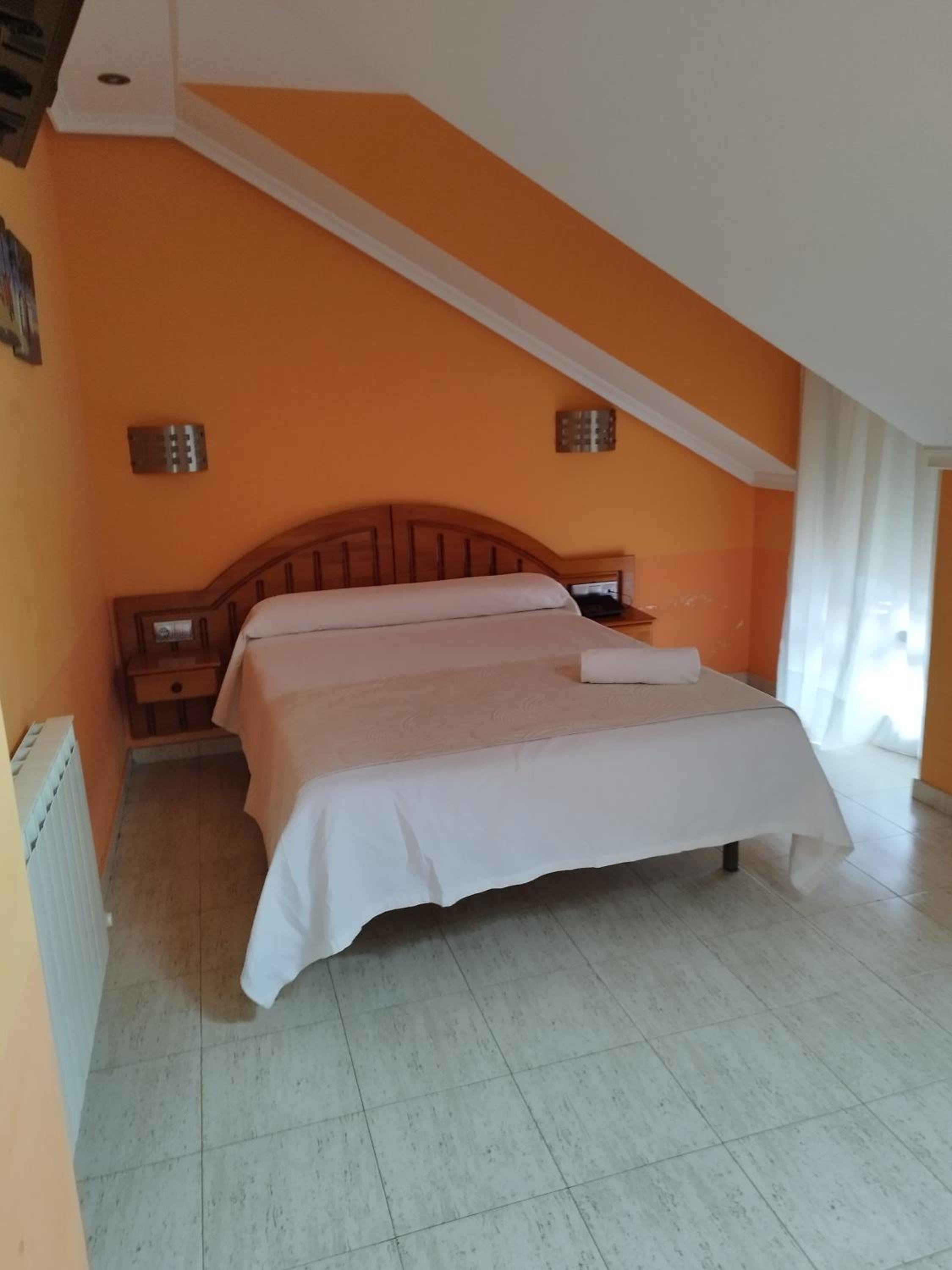 Single Room photo 2