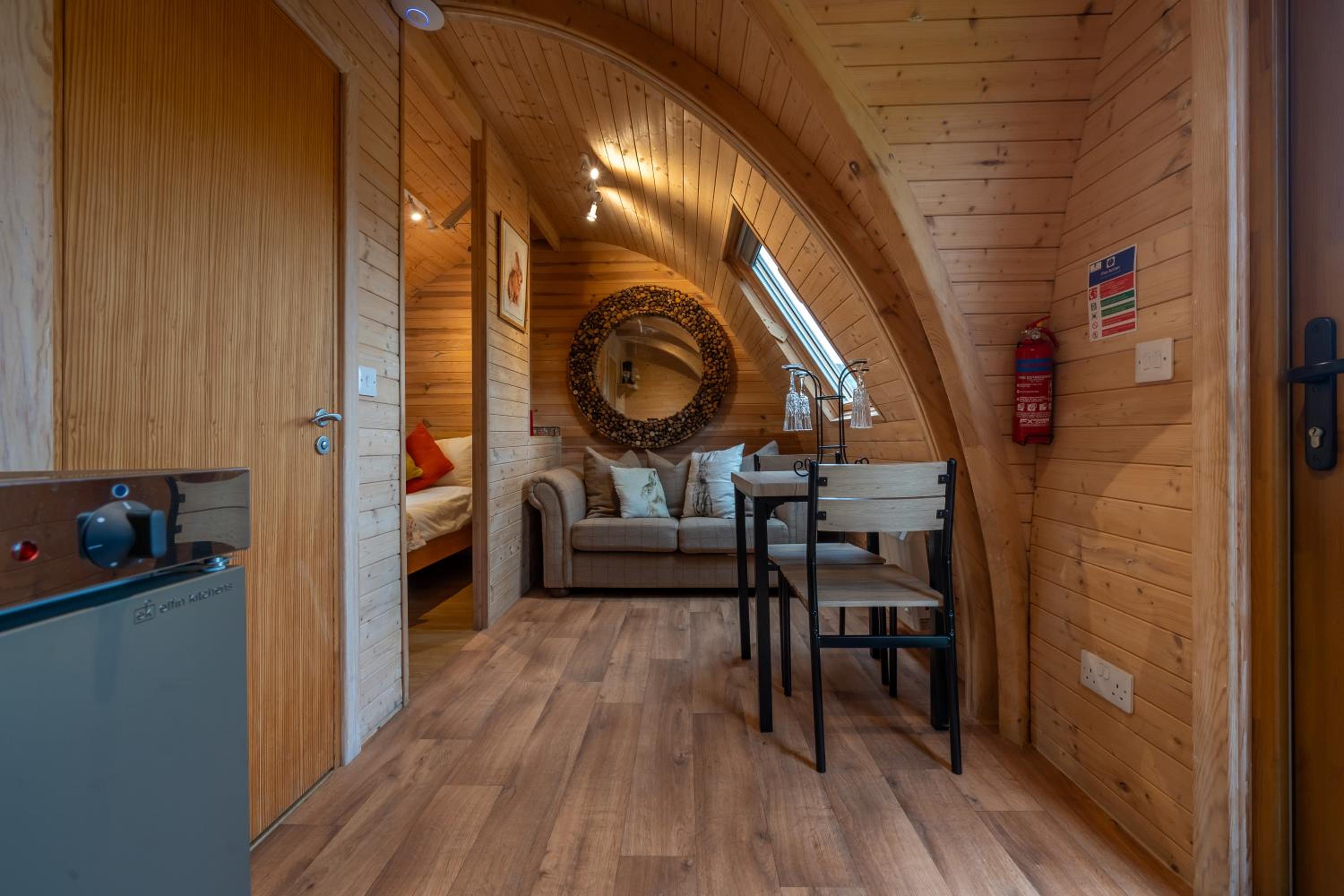 Double Room with Mountain View- Rabbit Pod (with hot tub) 