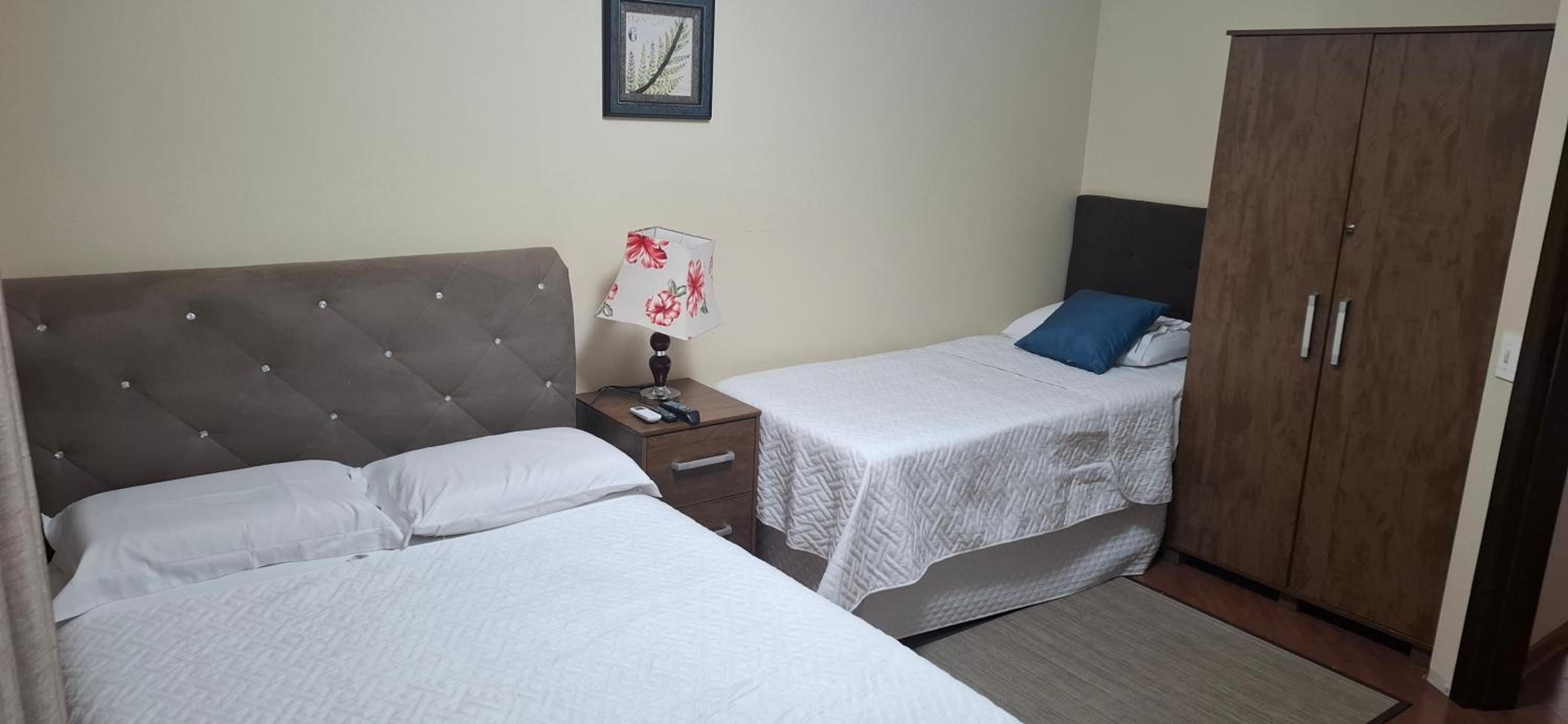 Double Room with Private External Bathroom - Photo 4