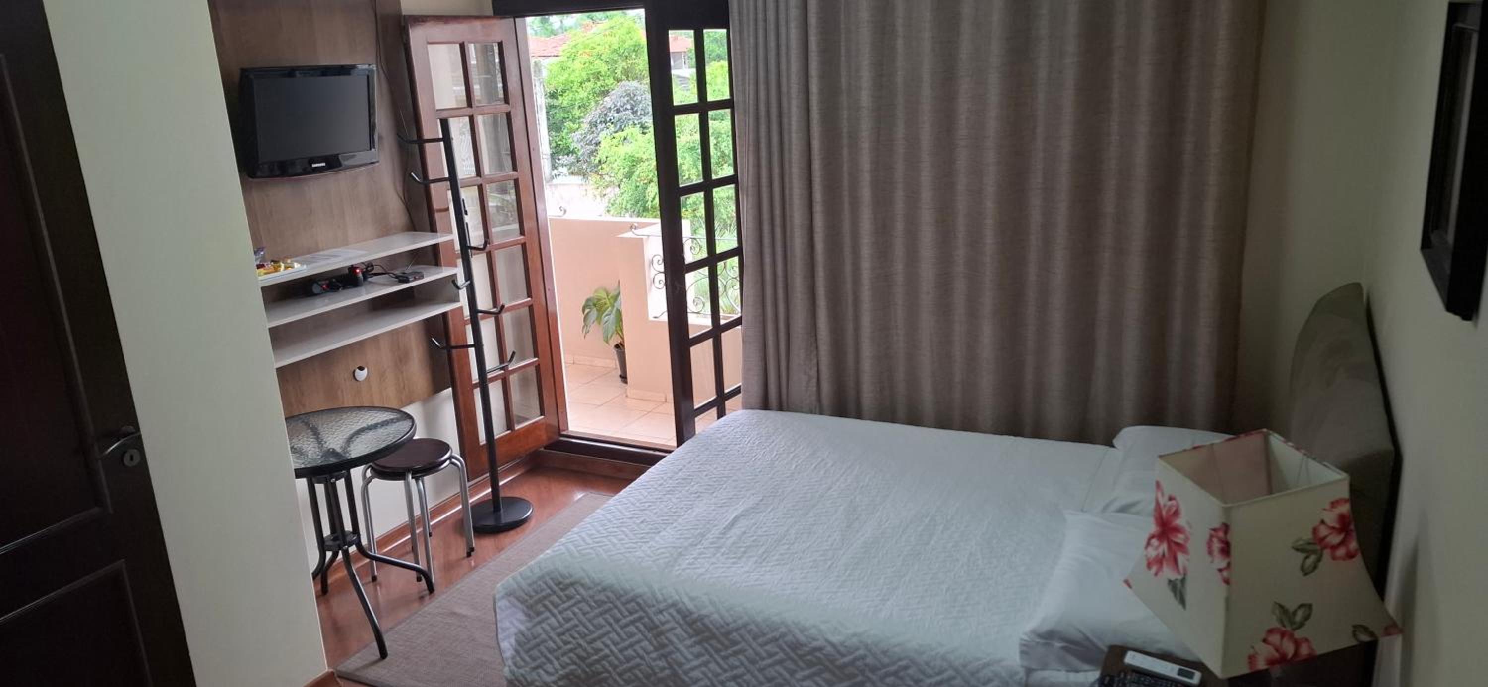 Double Room with Private External Bathroom - Photo 3