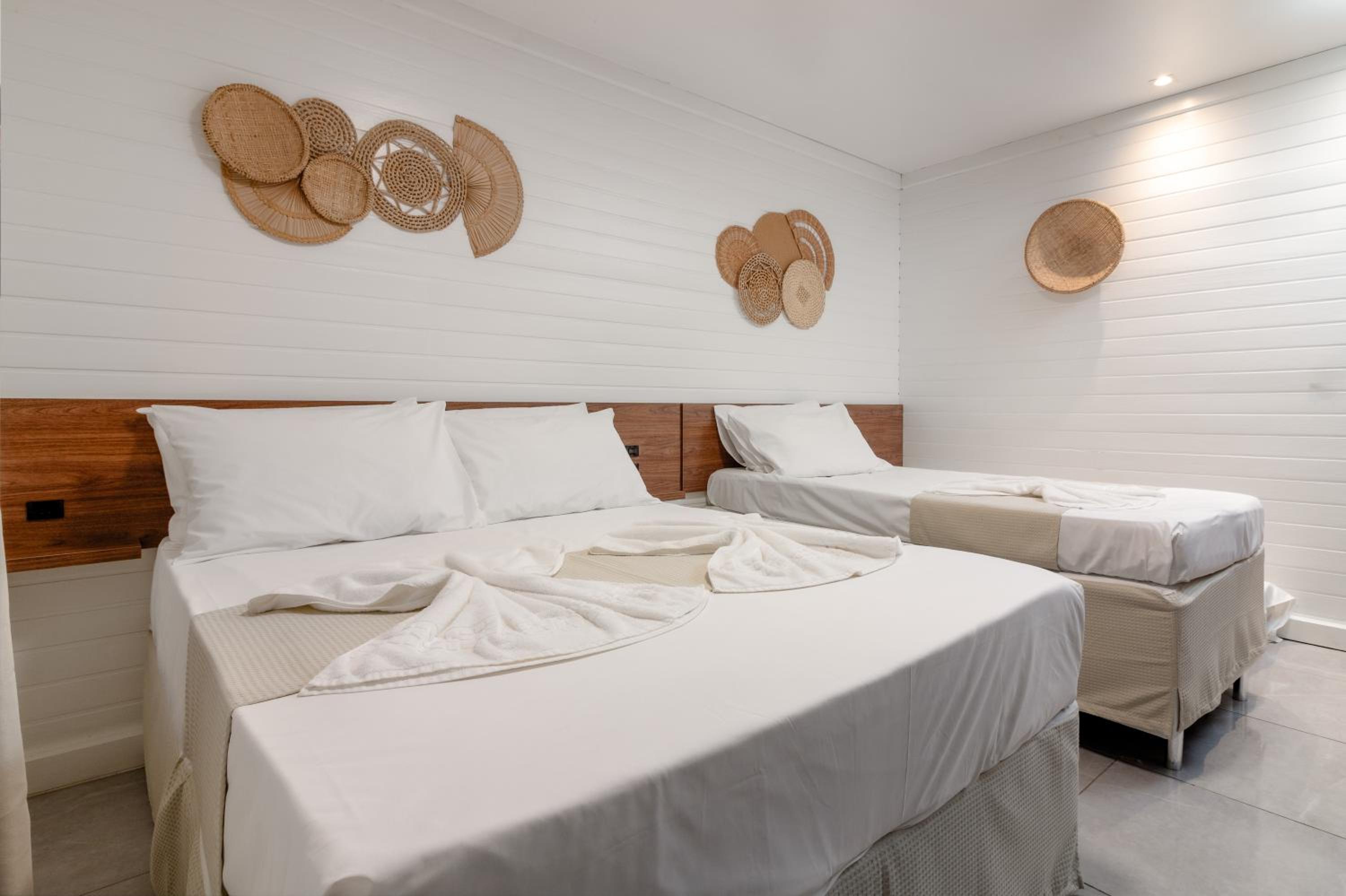 Quadruple Room - Photo 1