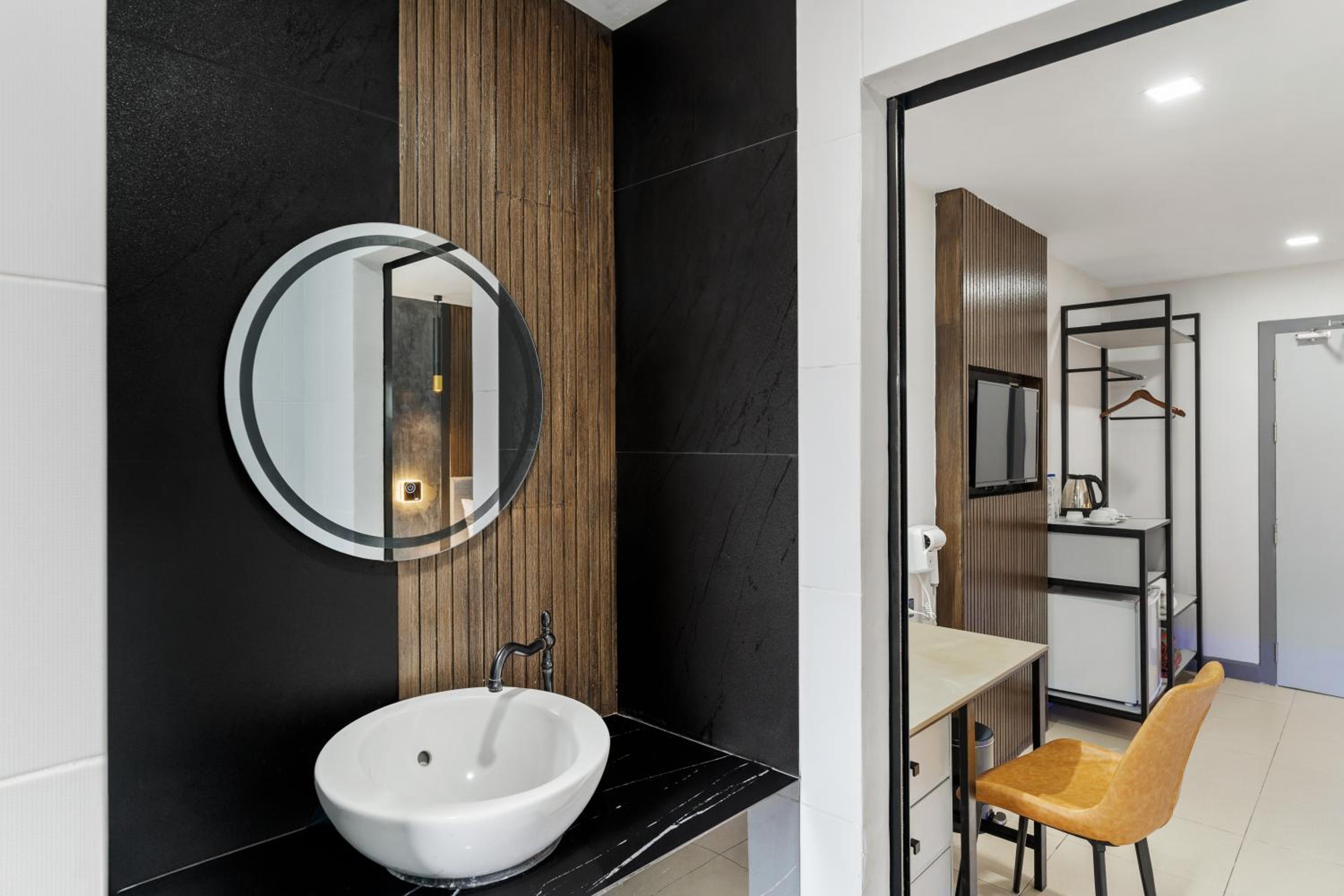 Superior Double or Twin Room - Photo 4