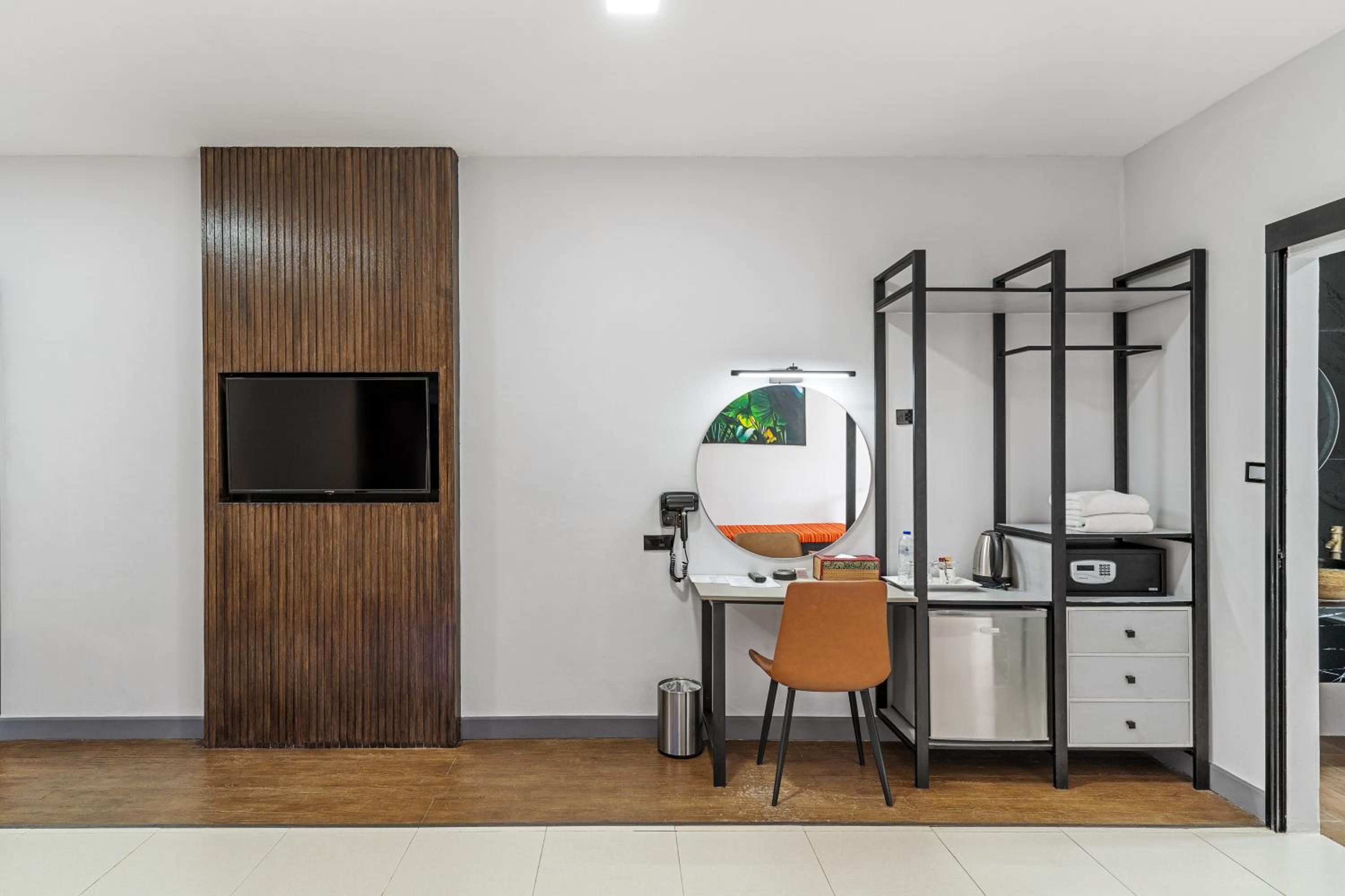 Deluxe Double or Twin Room - Photo 1