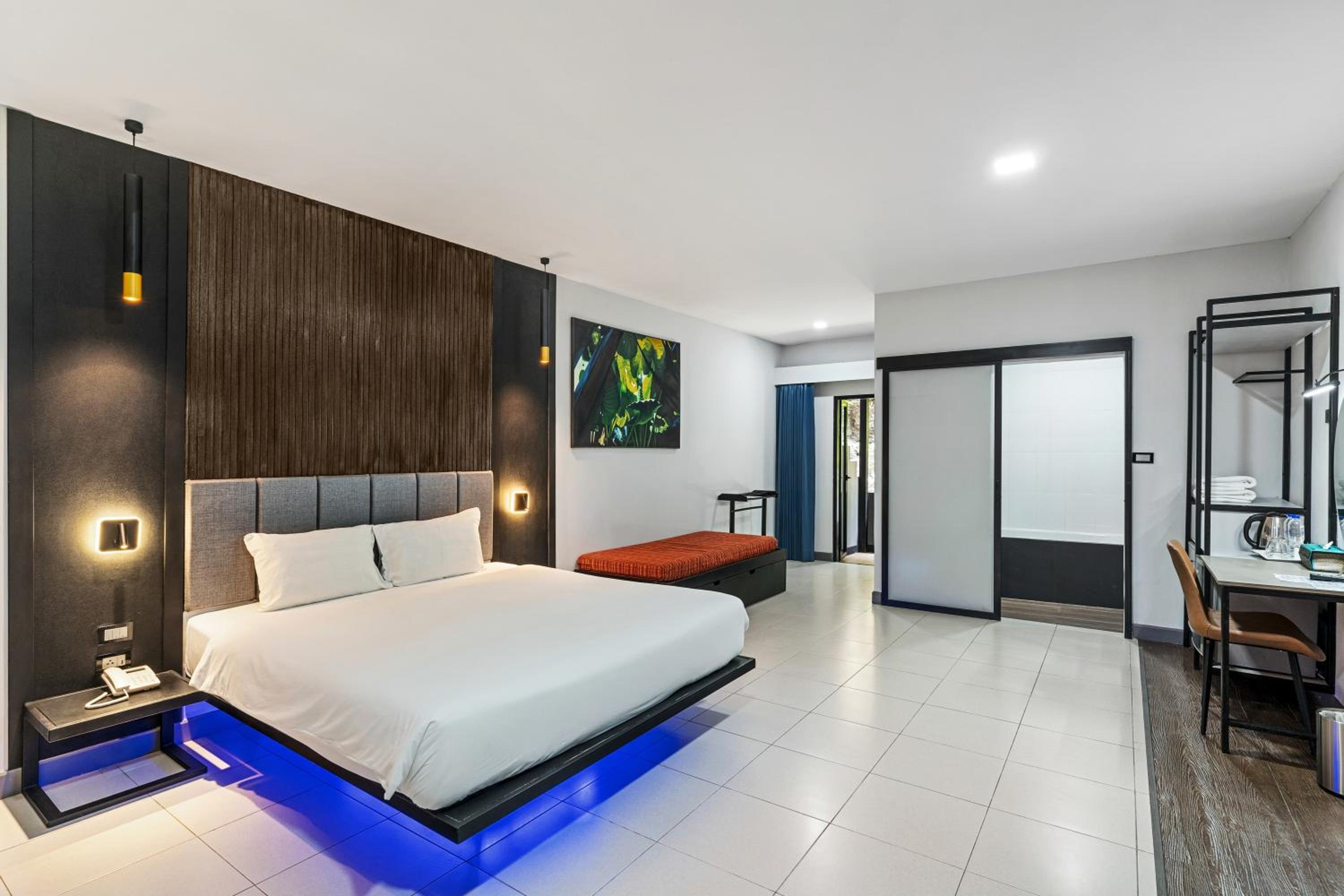 Deluxe Double or Twin Room with Garden View - Photo 1