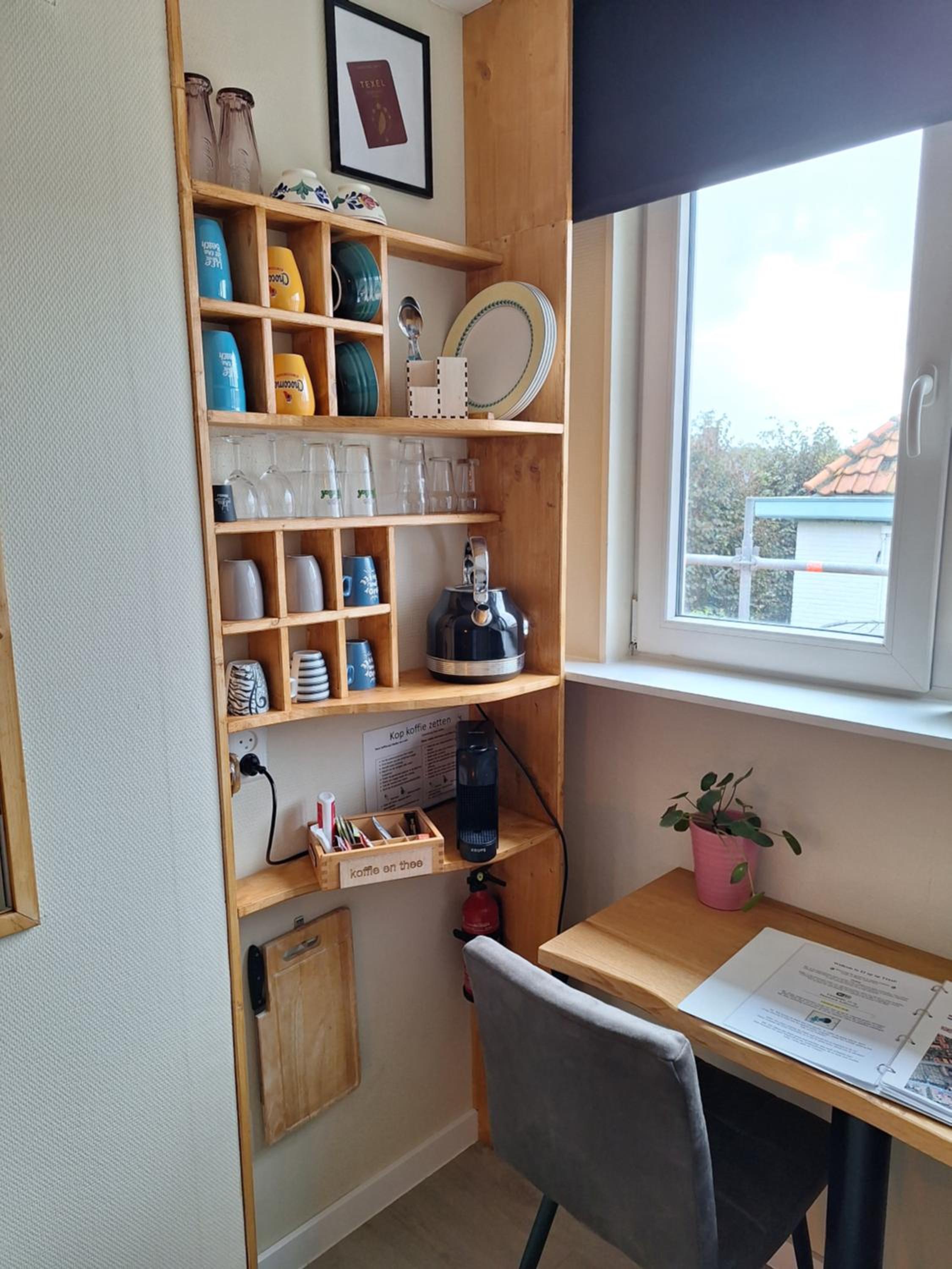 Double or Twin Room with Private Bathroom - Photo 2