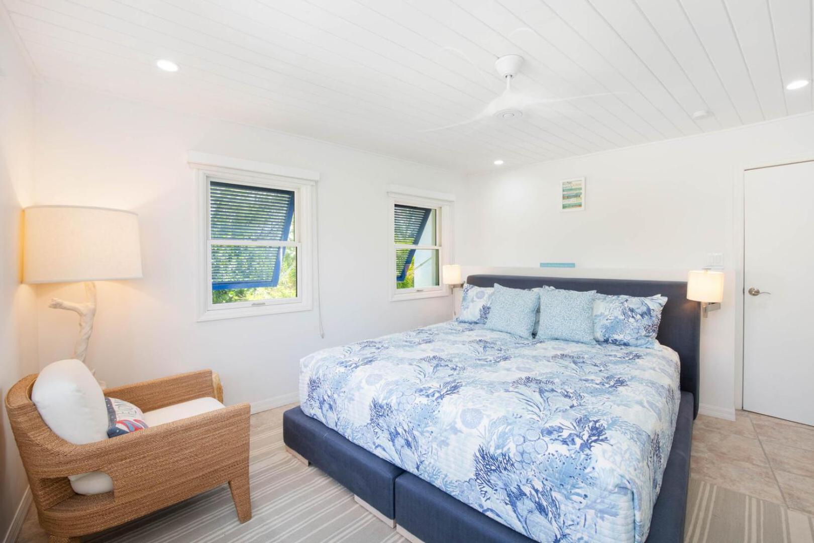 Three-Bedroom House photo 3