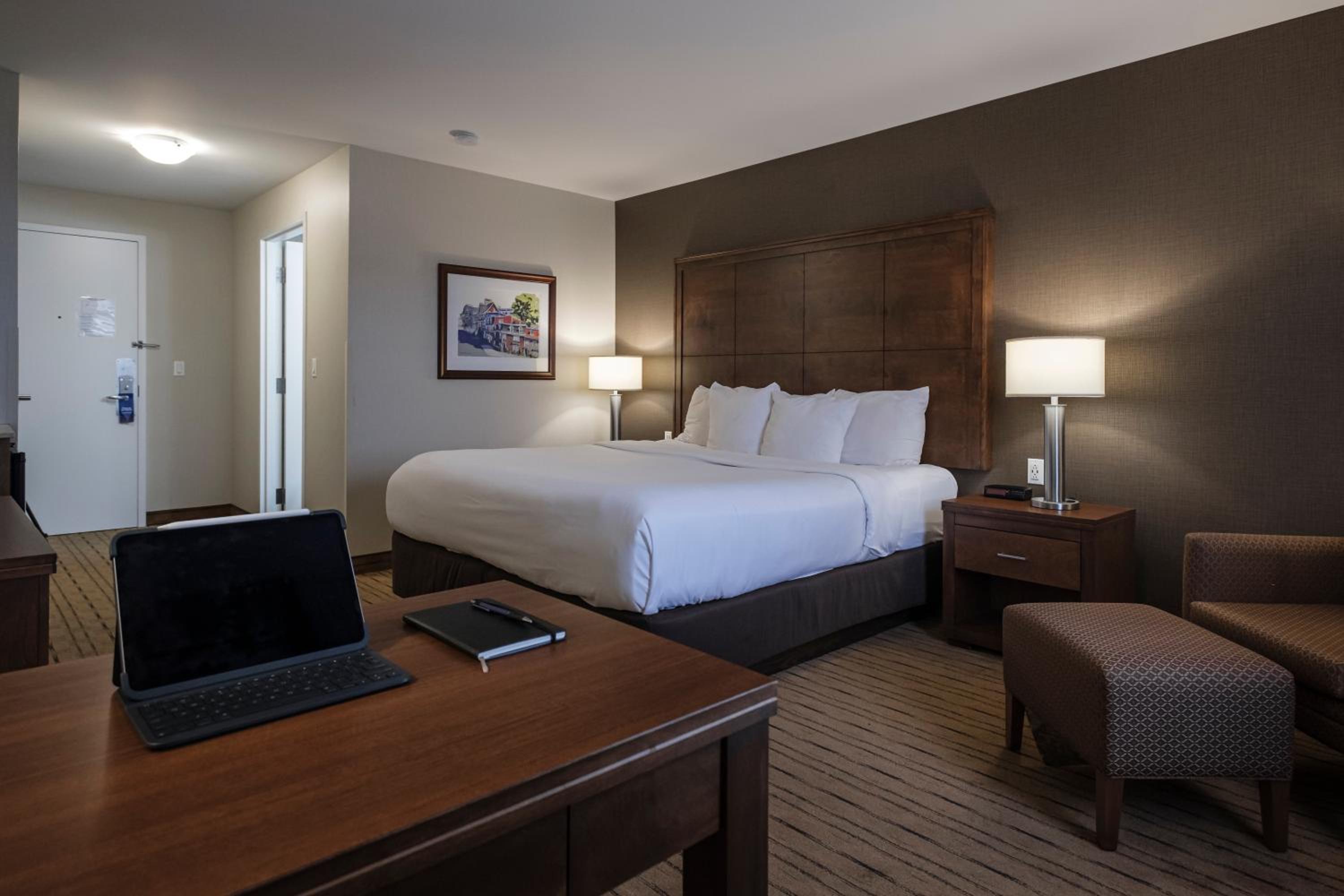 Superior King Room