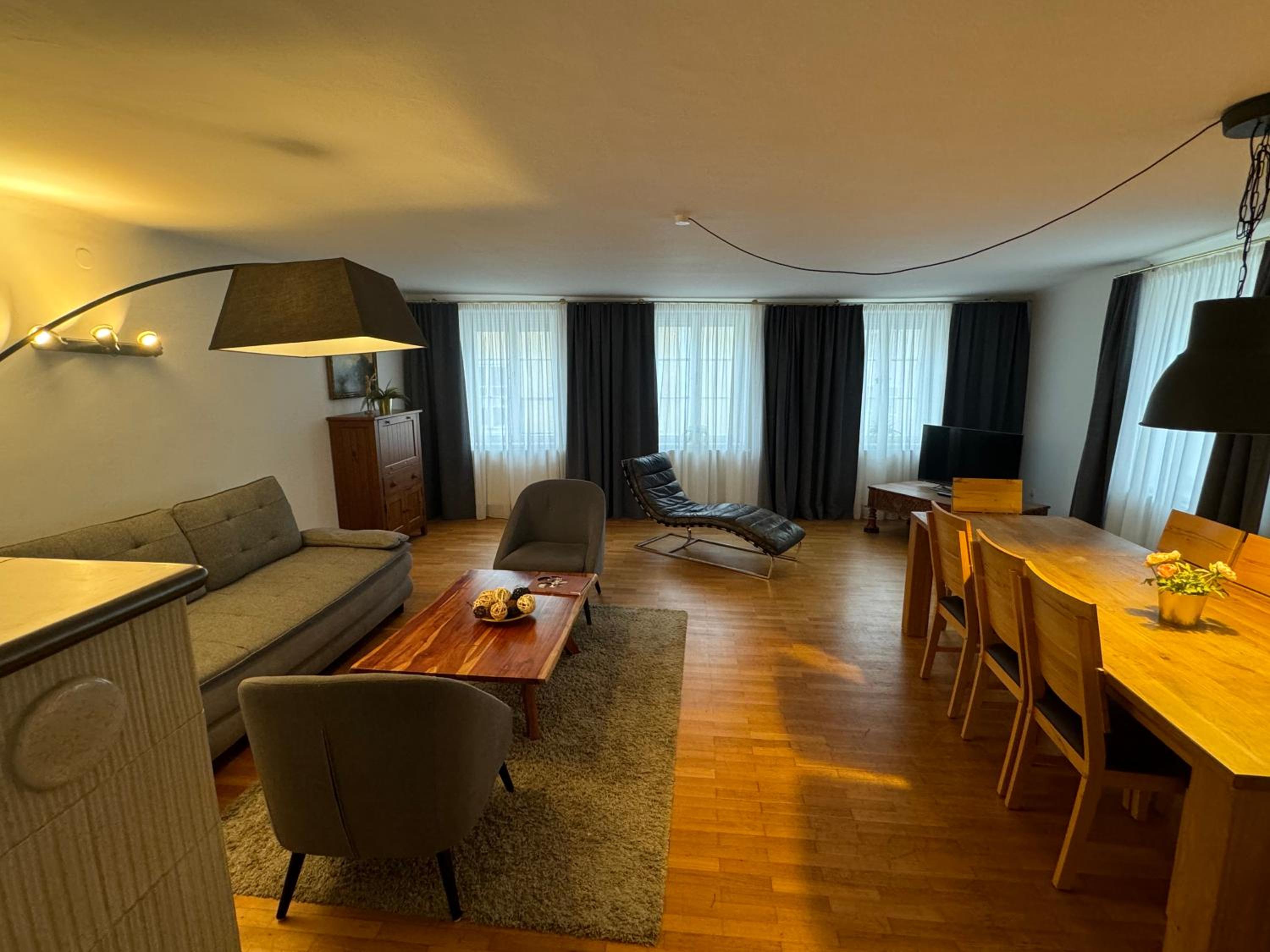 Deluxe Apartment