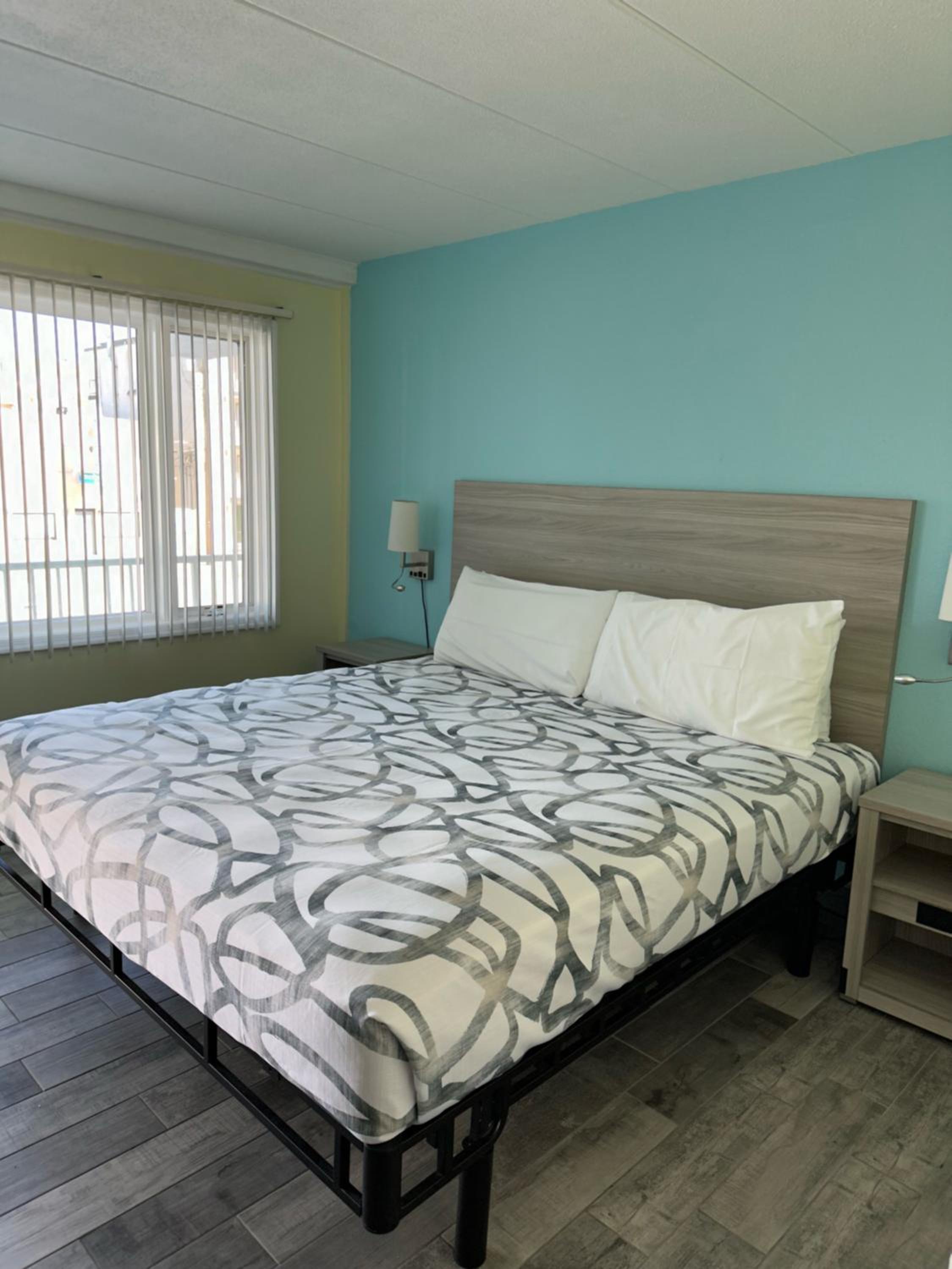 Deluxe Royal King Suite photo 3