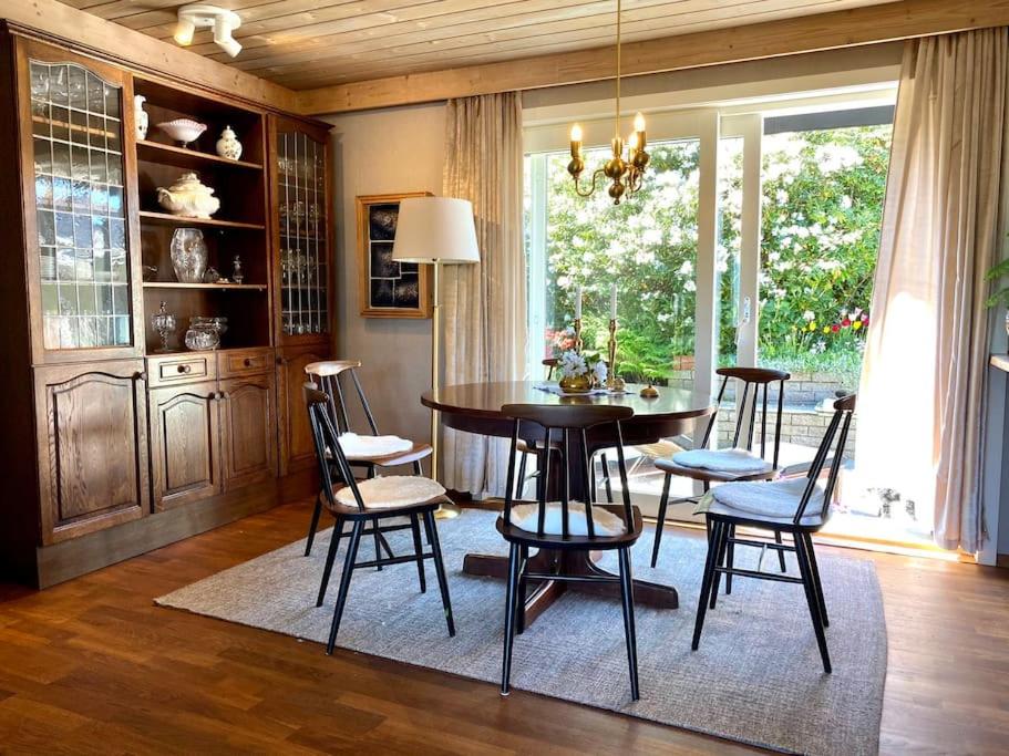 Villa photo 2