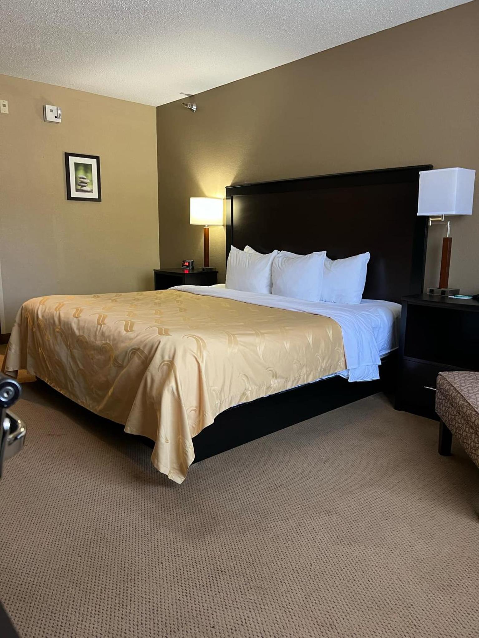 King Room - Accessible/Non-Smoking - Photo 2