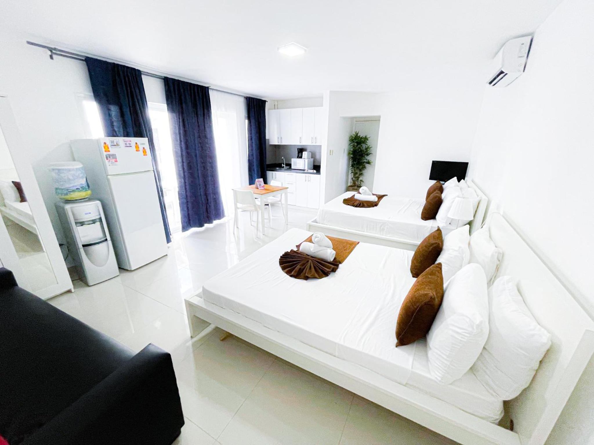 Deluxe King Studio