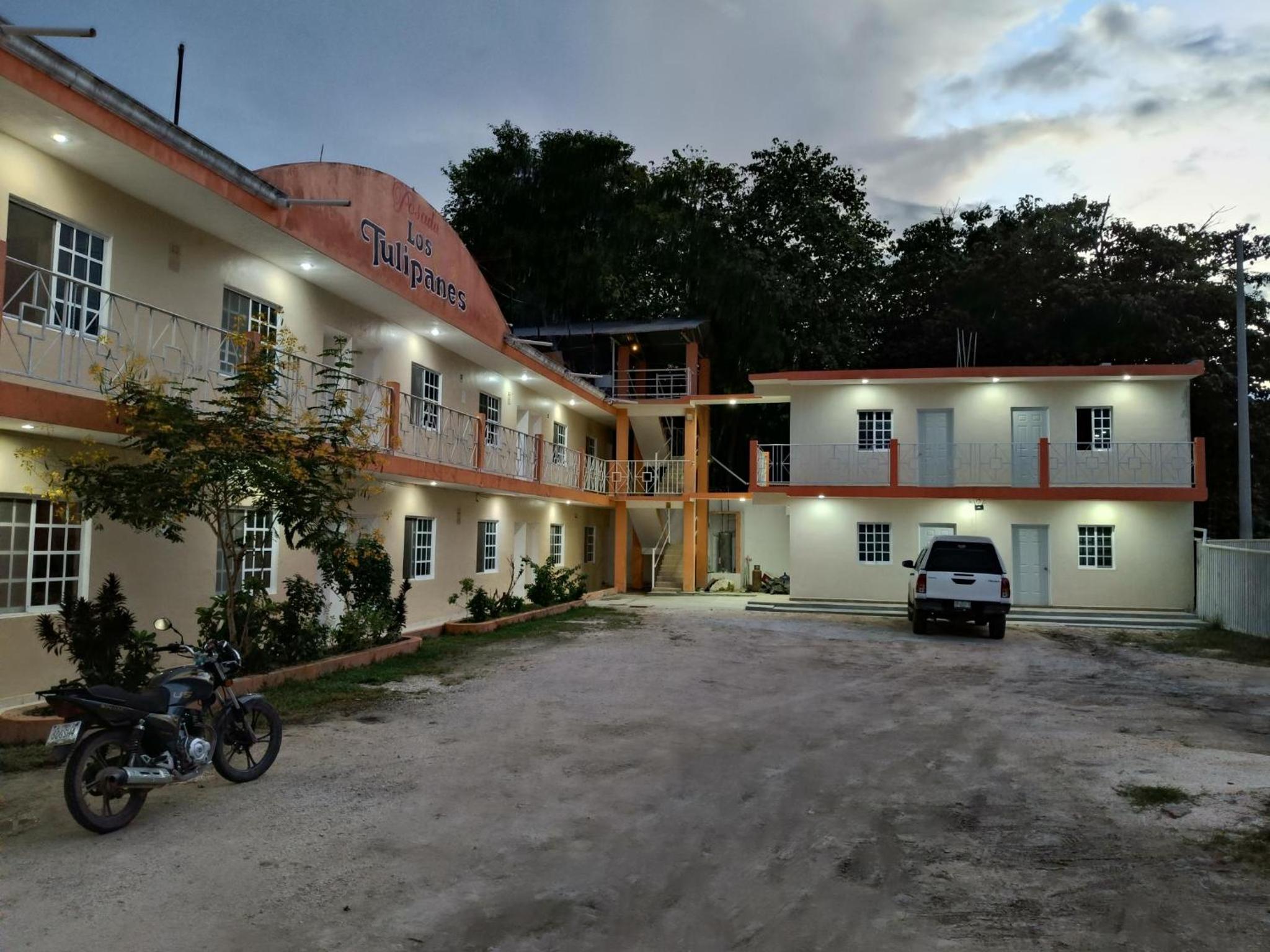 Twin Room with Balcony photo 3