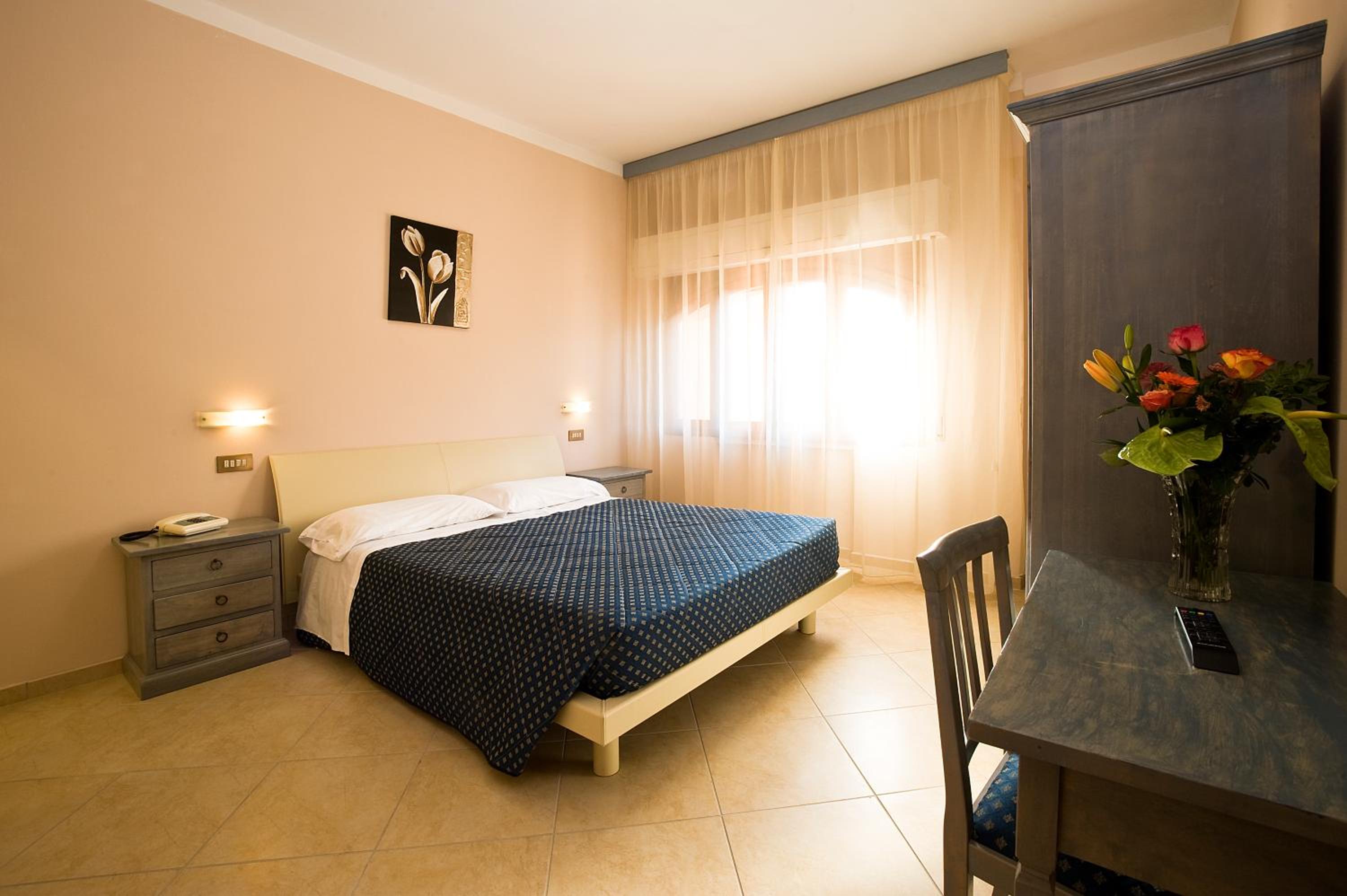 Double or Twin Room photo 1