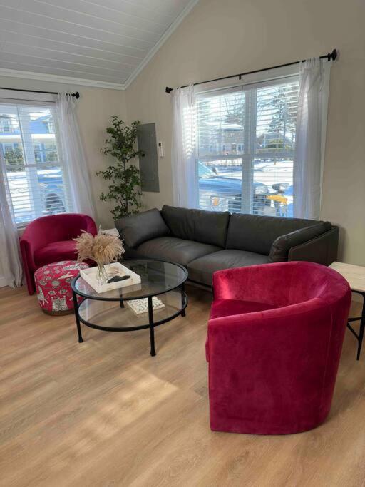 Two-Bedroom House photo 2