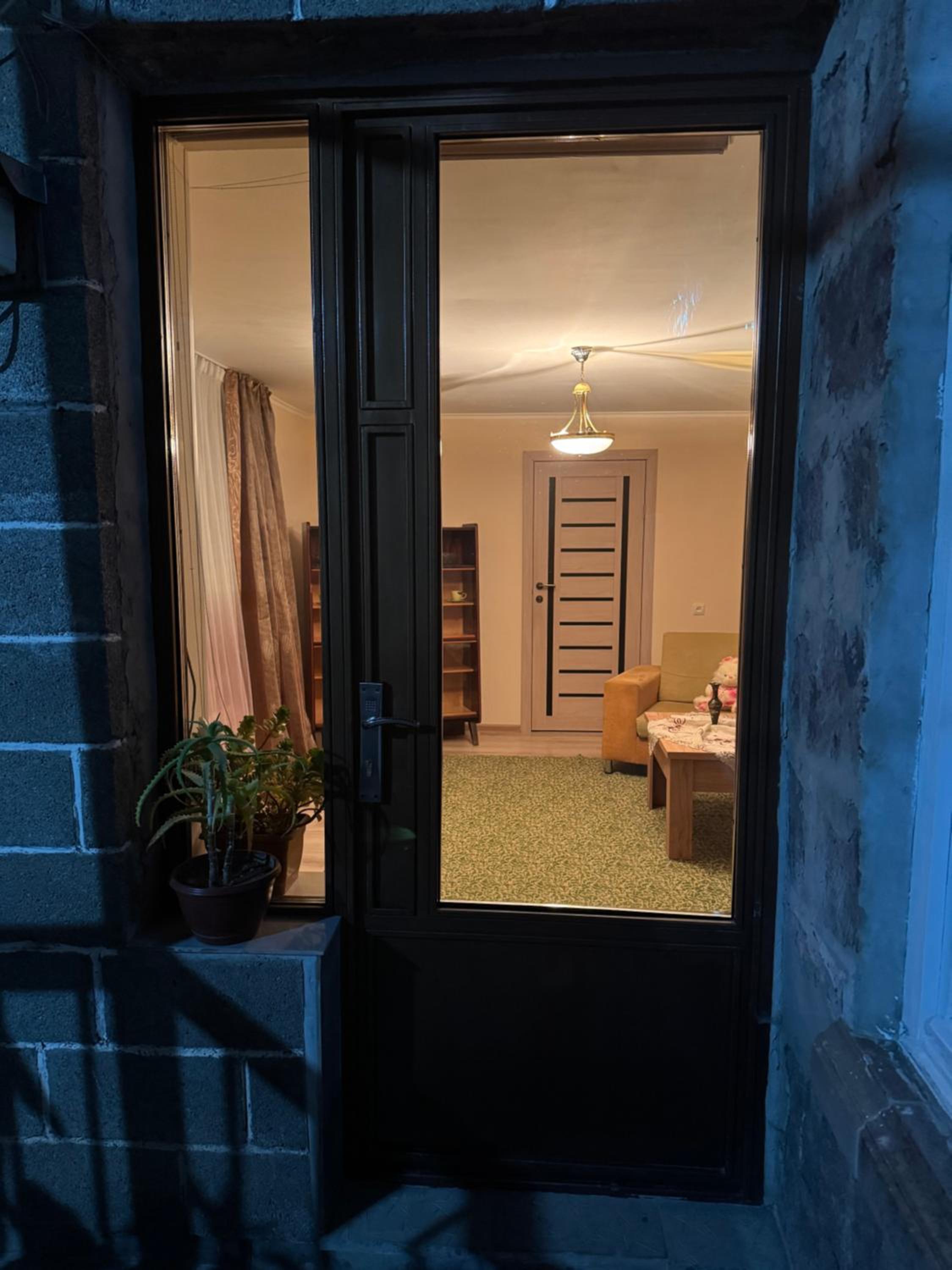 One-Bedroom House photo 1