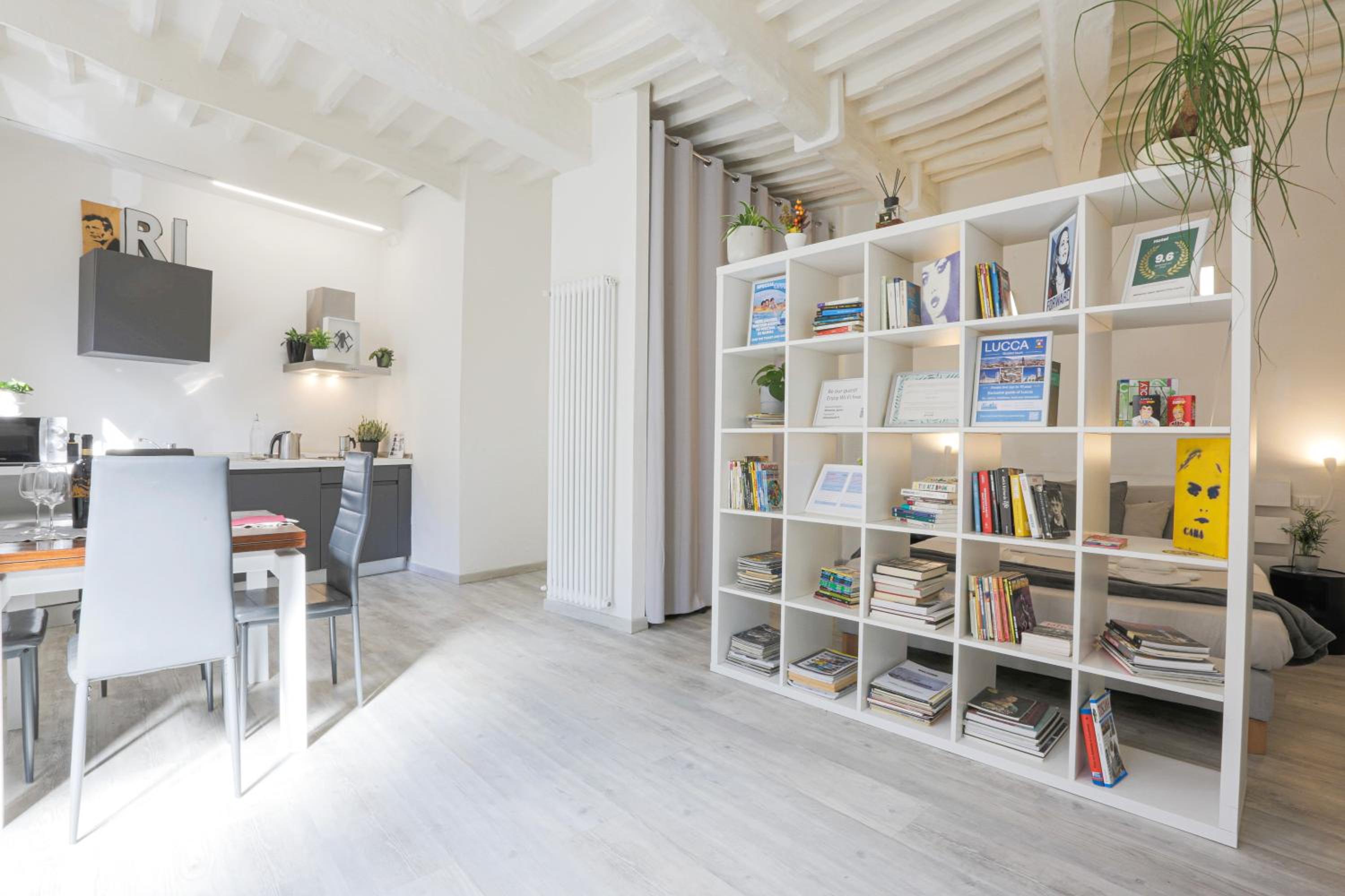 One-Bedroom Apartment - Photo 38