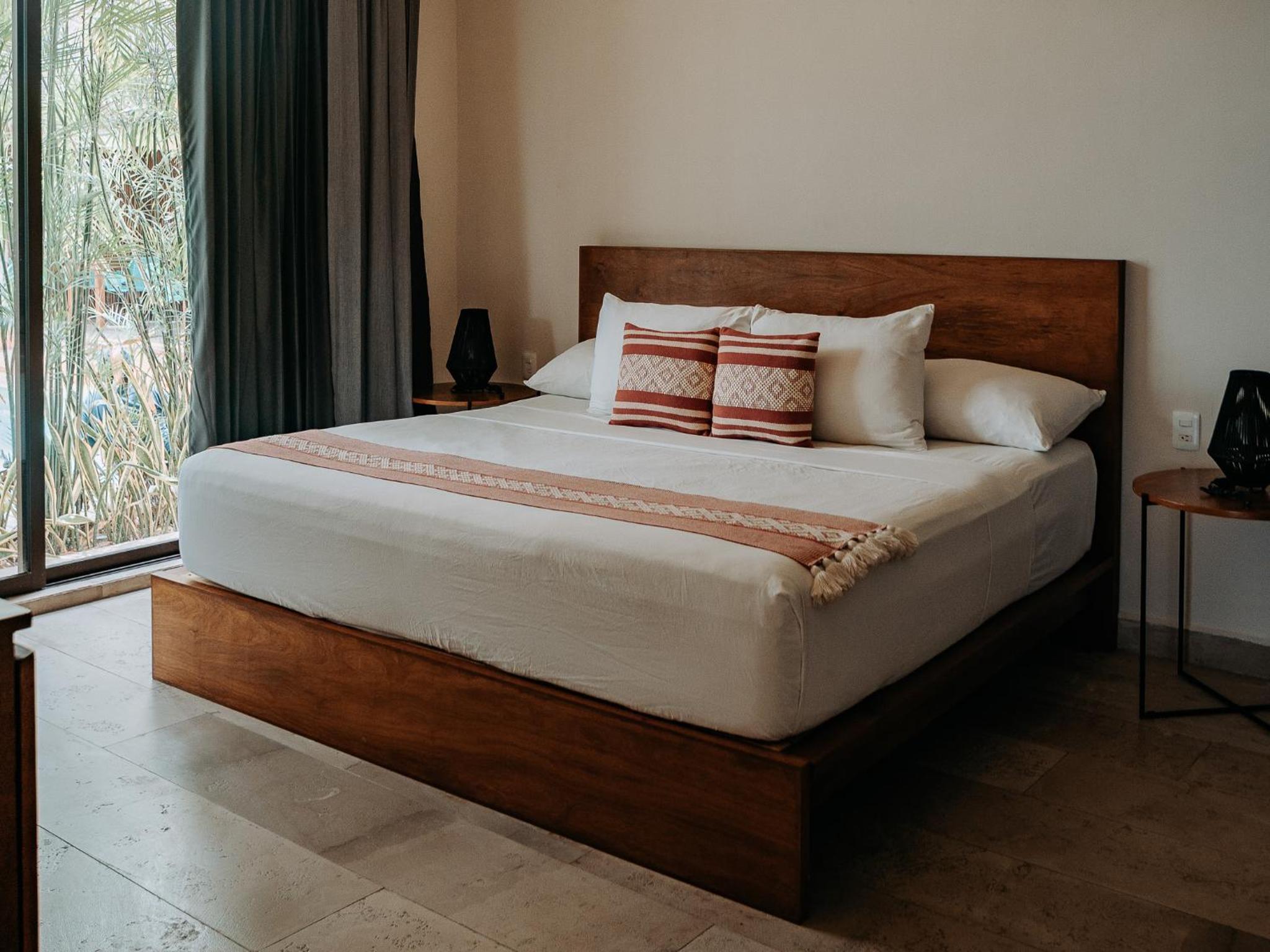 Villa Khaban con piscina privada frente a laguna - hasta 6 personas