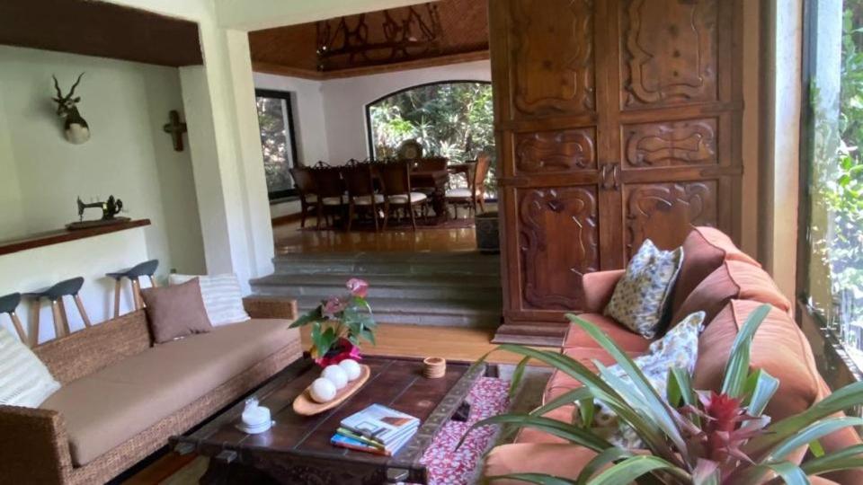 Villa photo 1