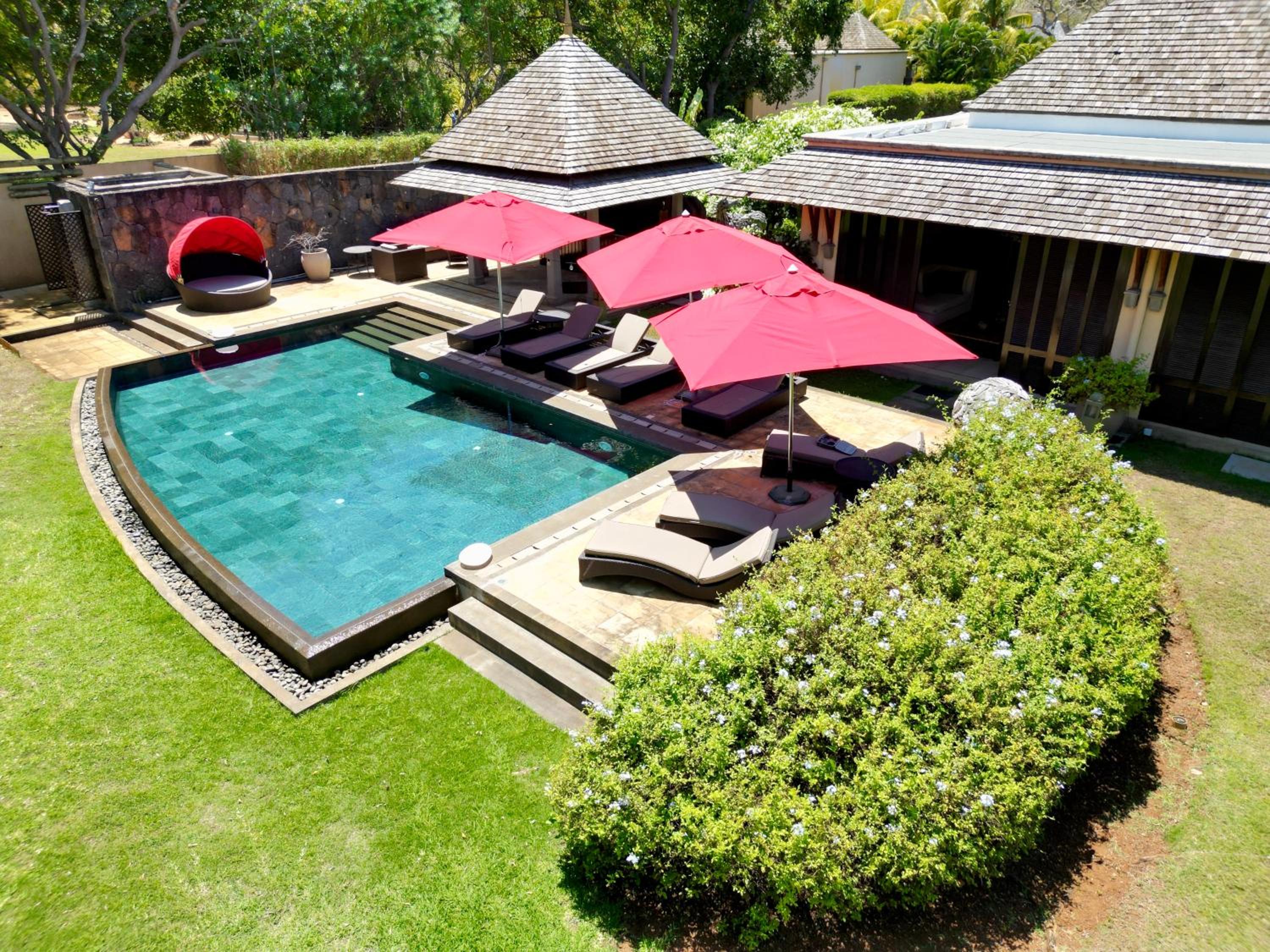 Superior Villa photo 2