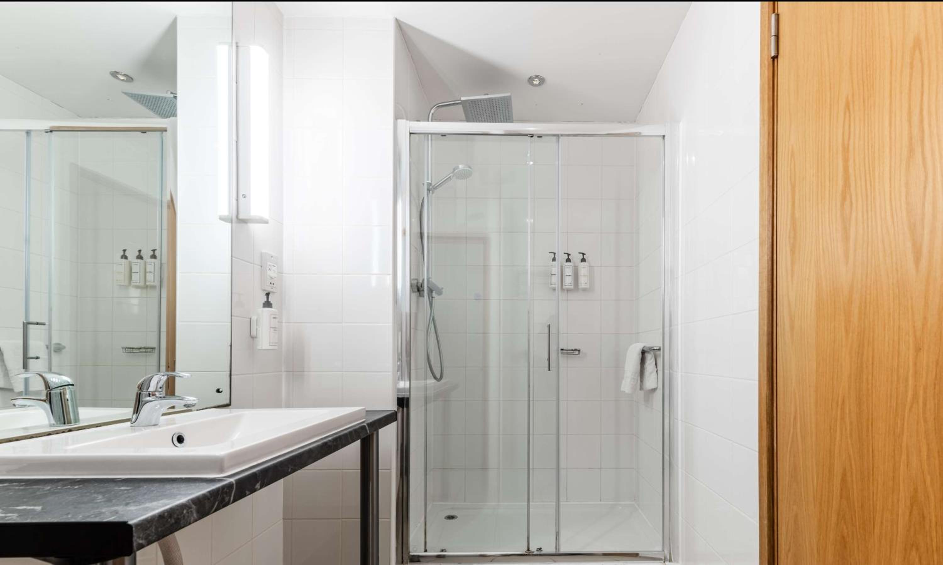 Standard Room - Photo 5