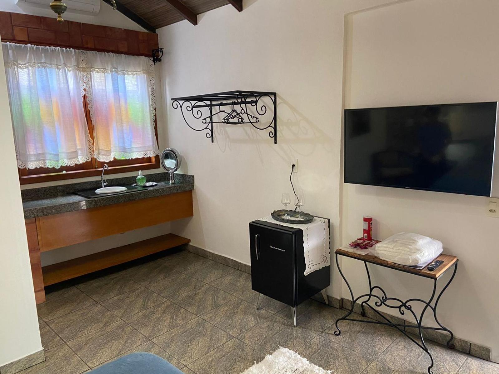 Deluxe Suite photo 3