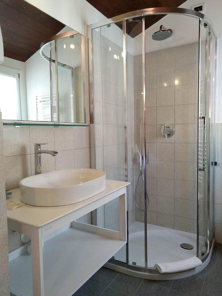 Double Room with Air Conditioning photo 2