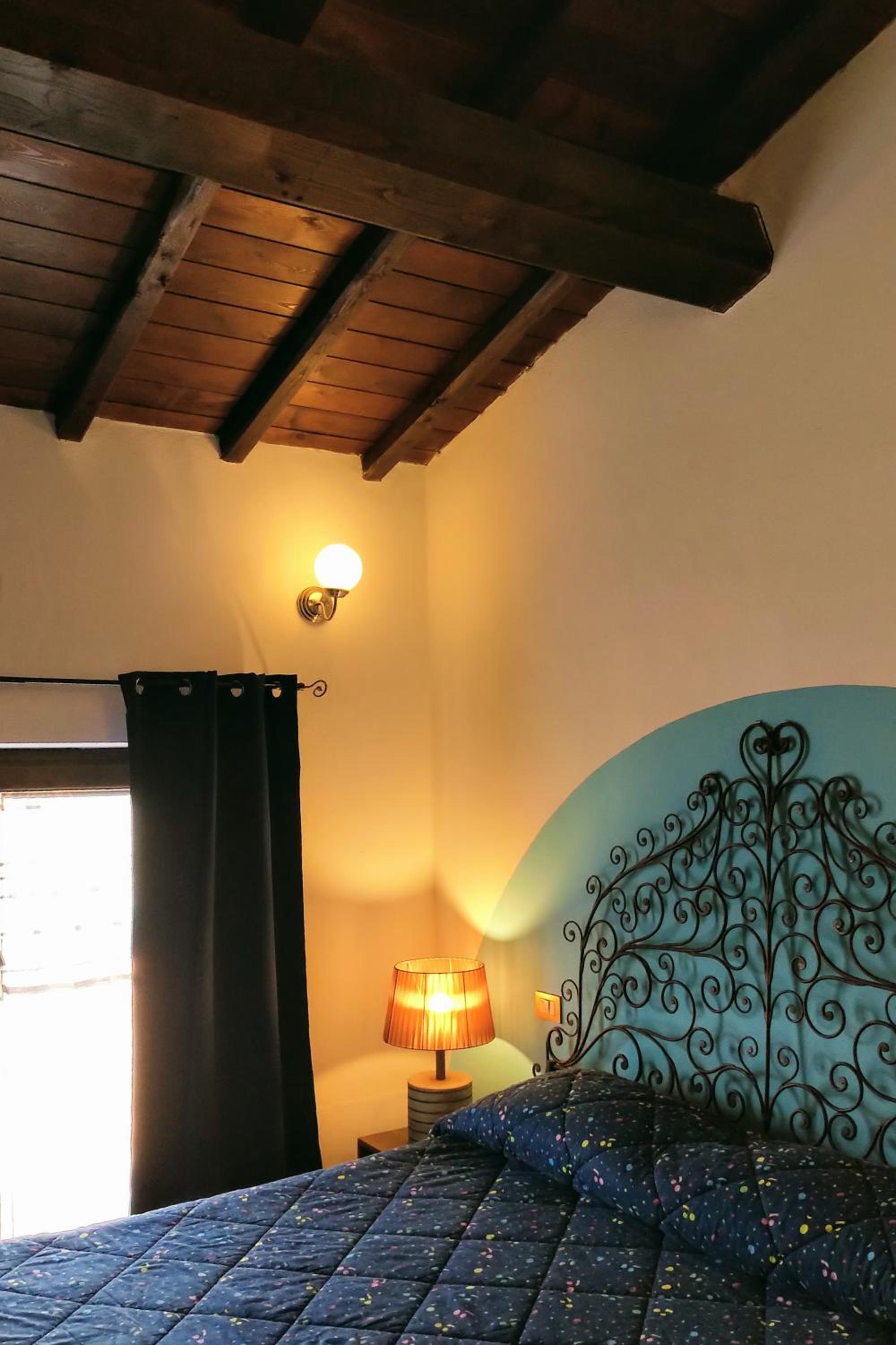 Suite with Hot Tub photo 3