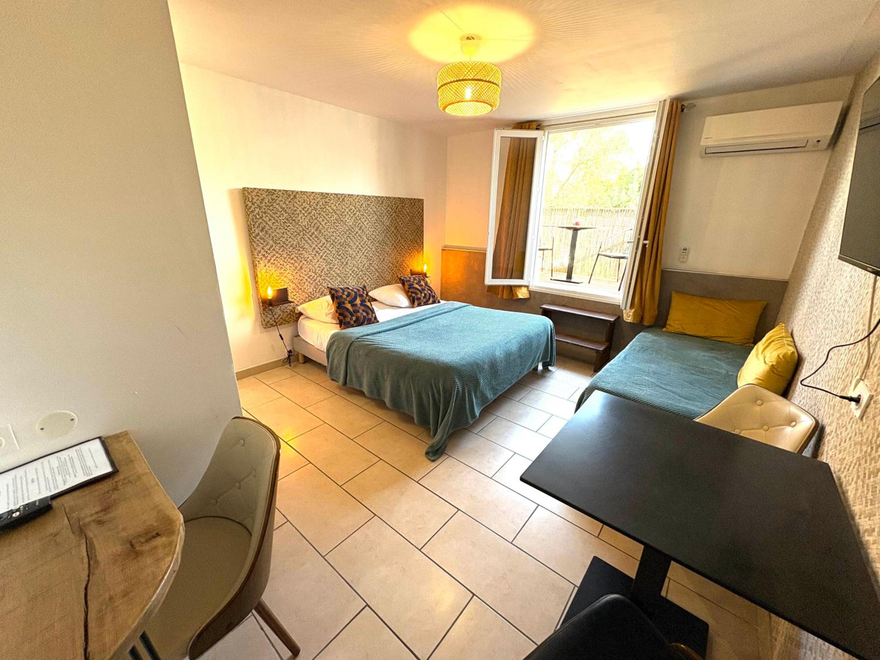 Double Room - Photo 1
