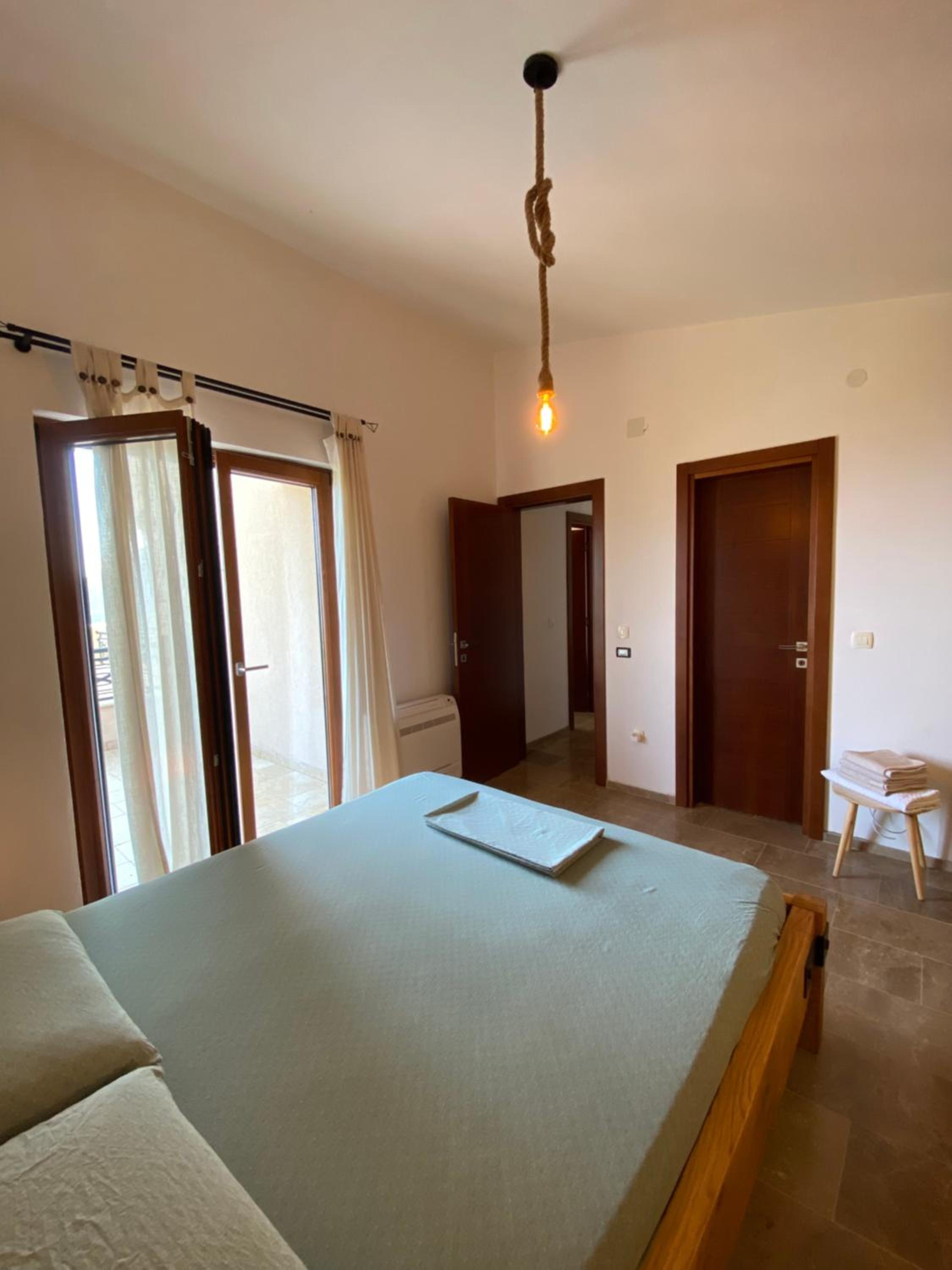 Three-Bedroom Villa photo 1
