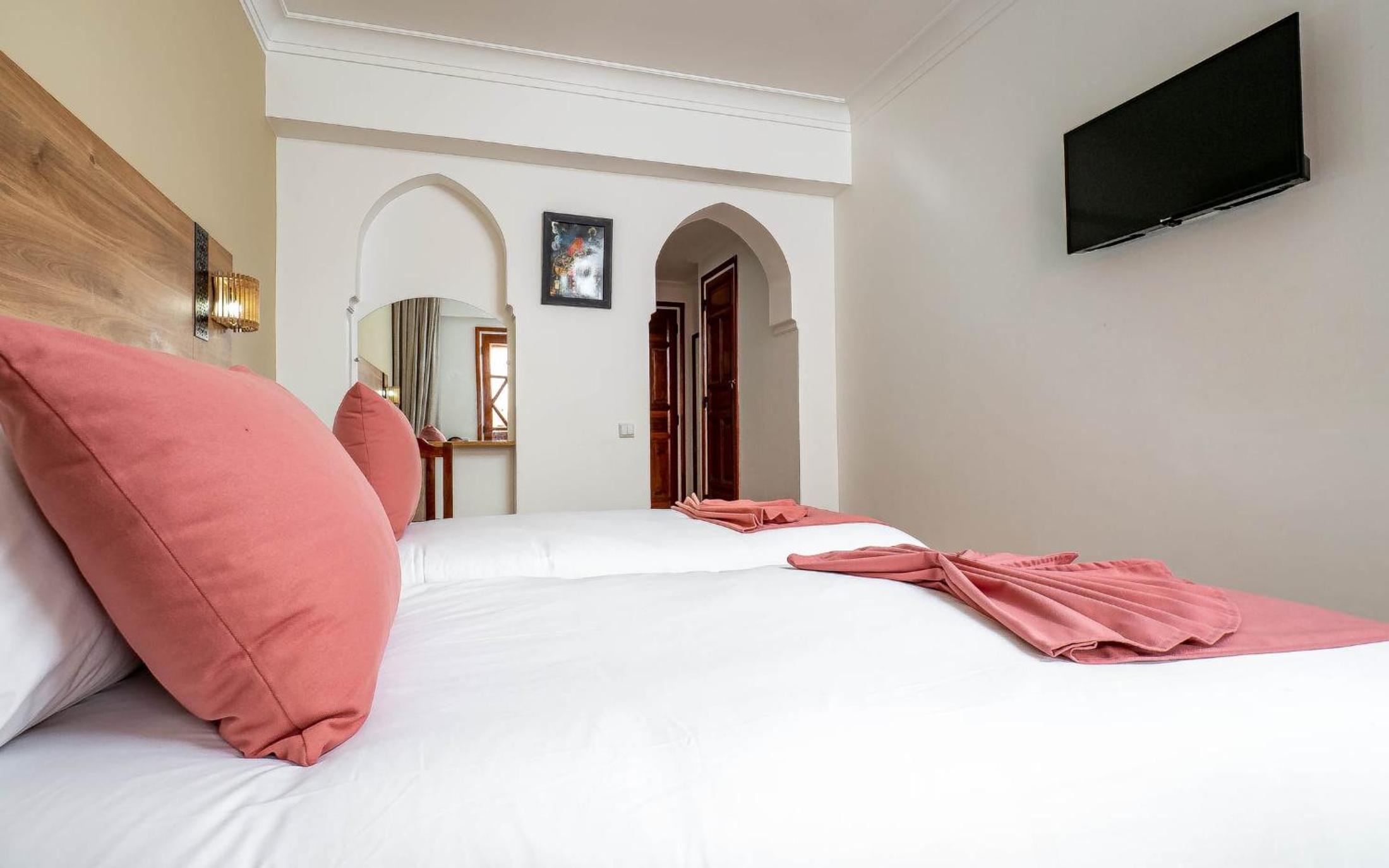 Superior Twin Room - Photo 1