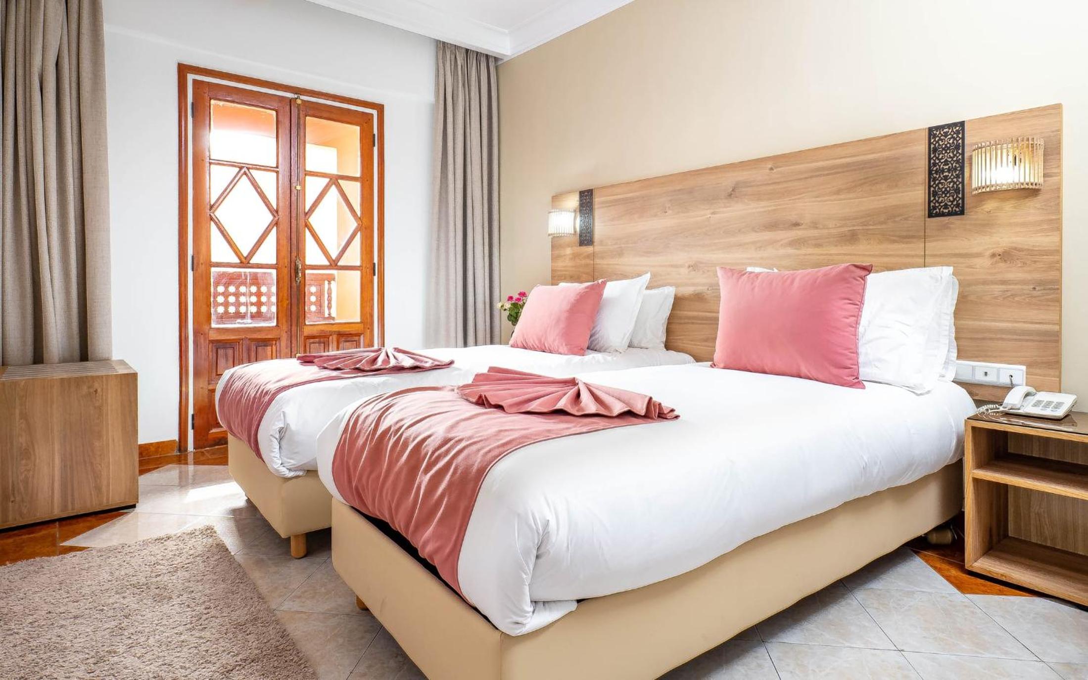 Superior Twin Room - Photo 3